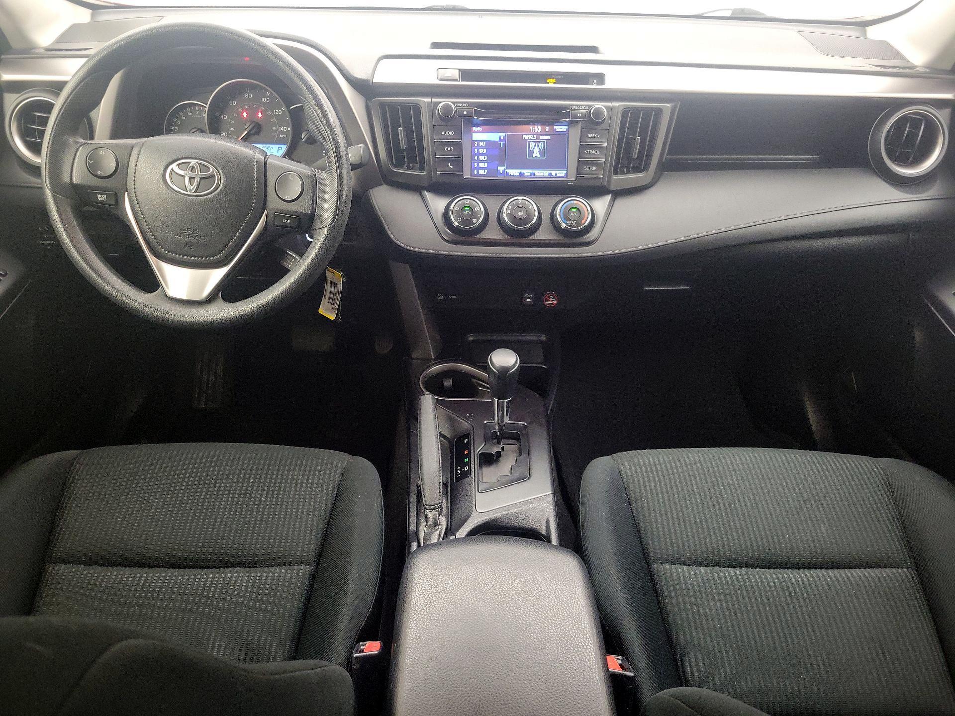 Thumbnail: 2016 Toyota RAV4 - 9