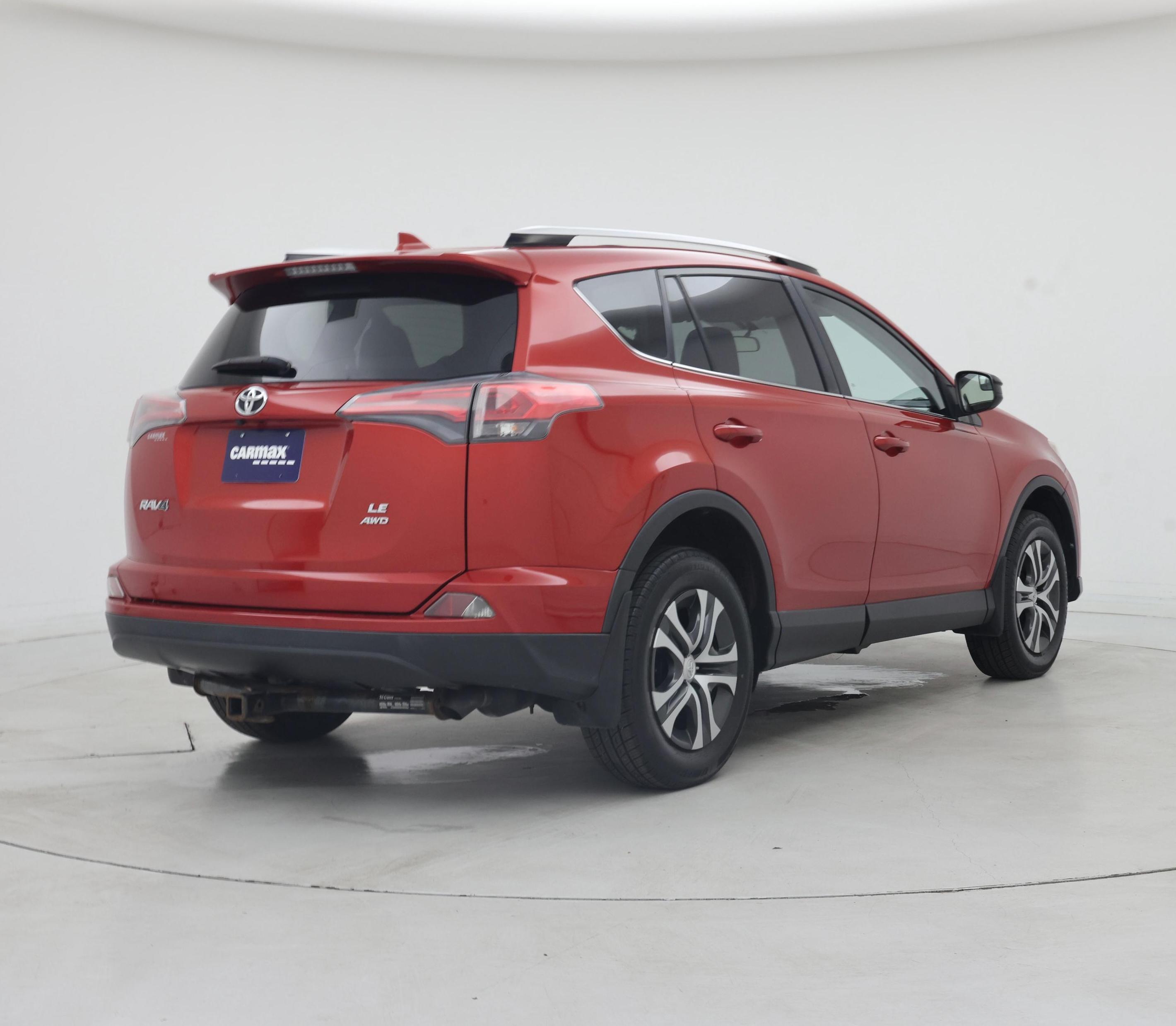 Thumbnail: 2016 Toyota RAV4 - 8