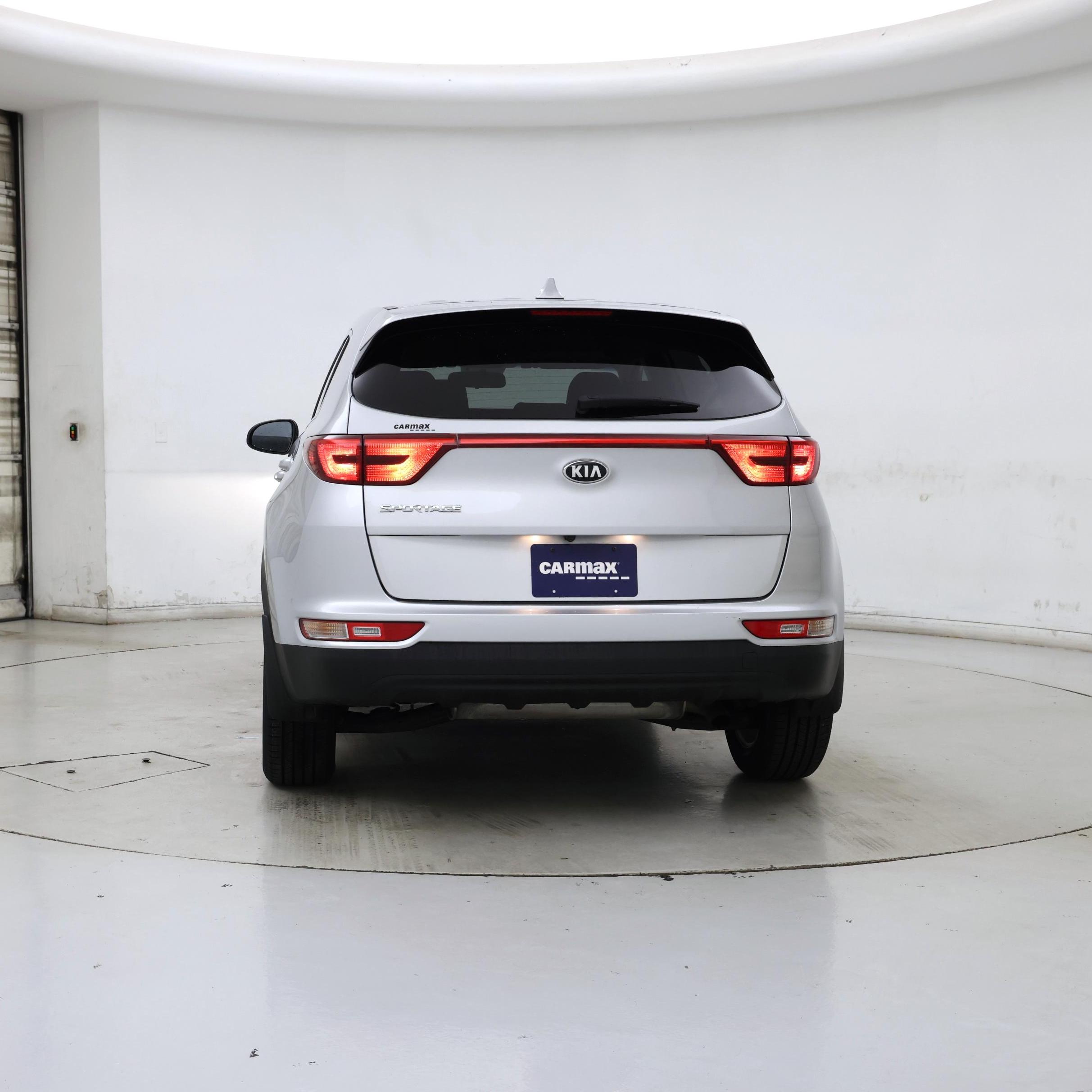 Thumbnail: 2017 Kia Sportage - 6