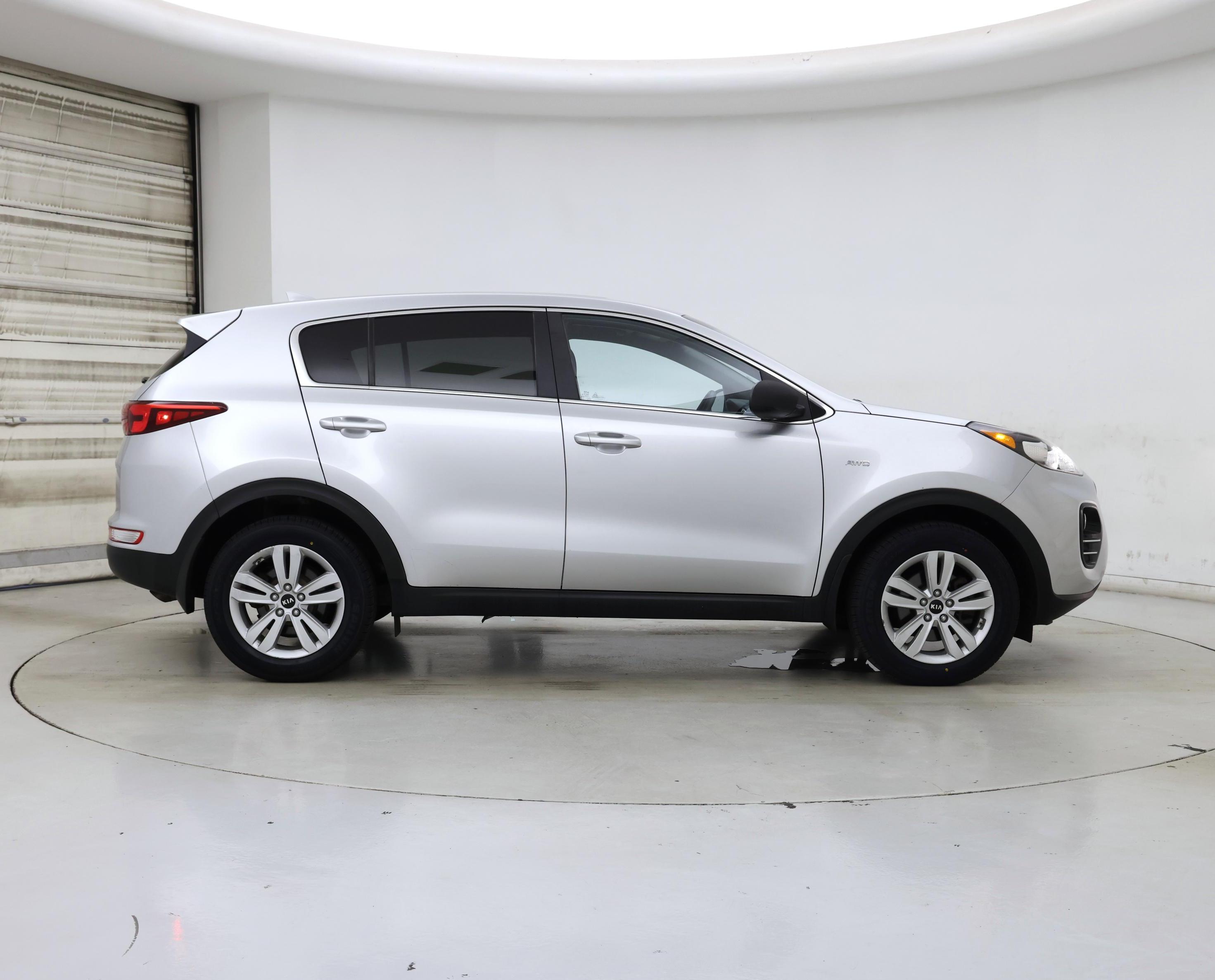 Thumbnail: 2017 Kia Sportage - 7