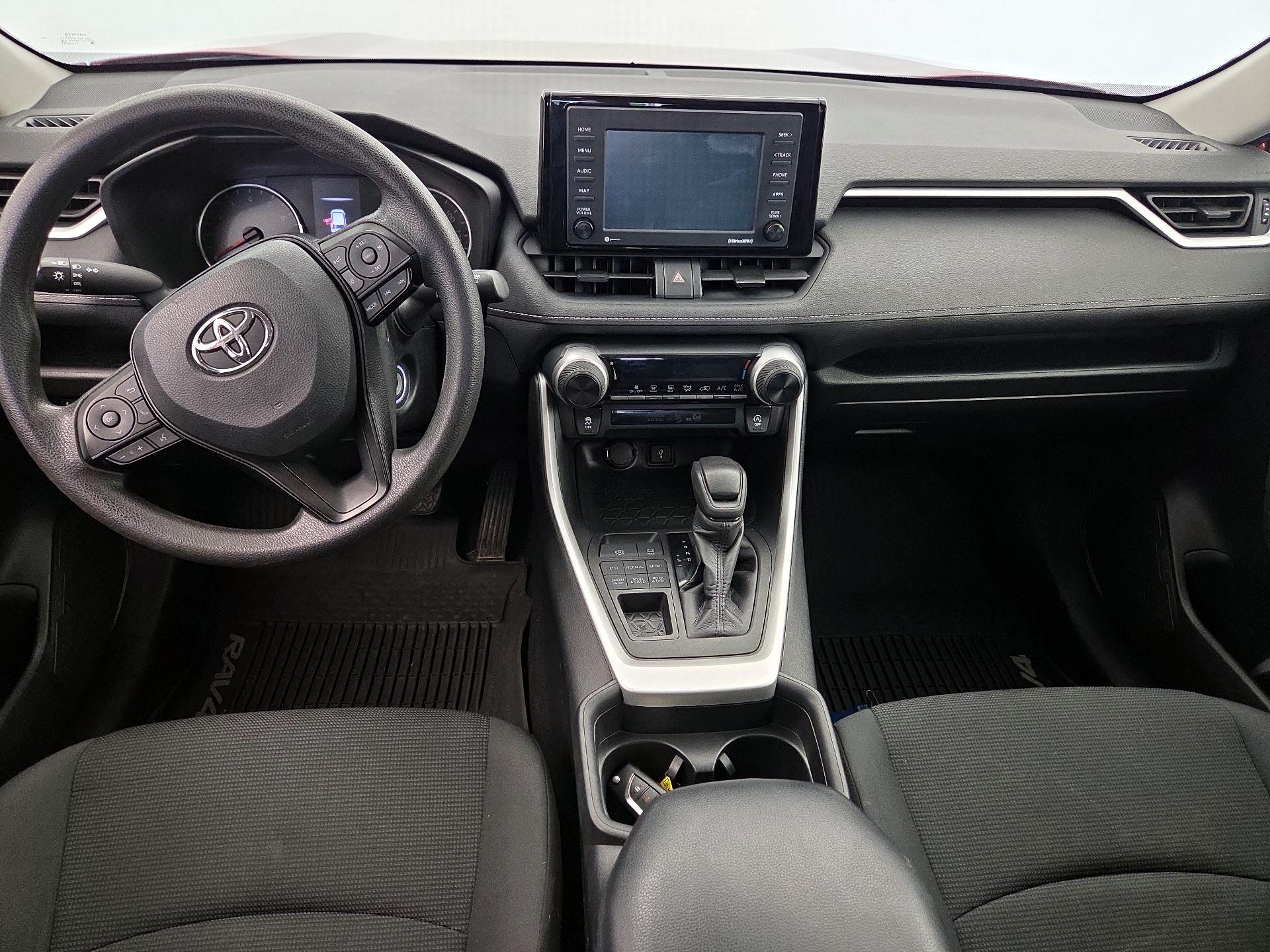 Thumbnail: 2021 Toyota RAV4 - 9