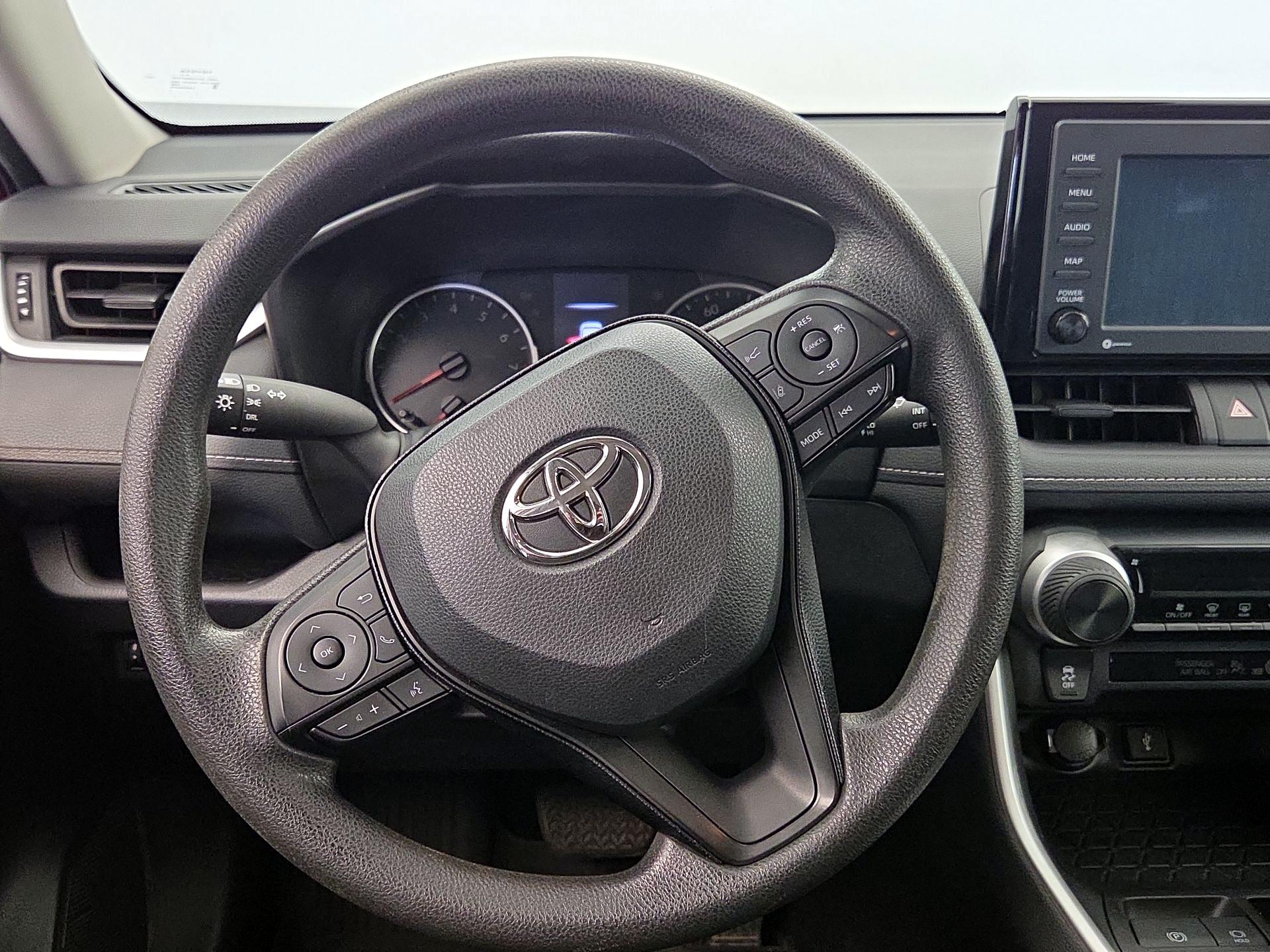 Thumbnail: 2021 Toyota RAV4 - 10