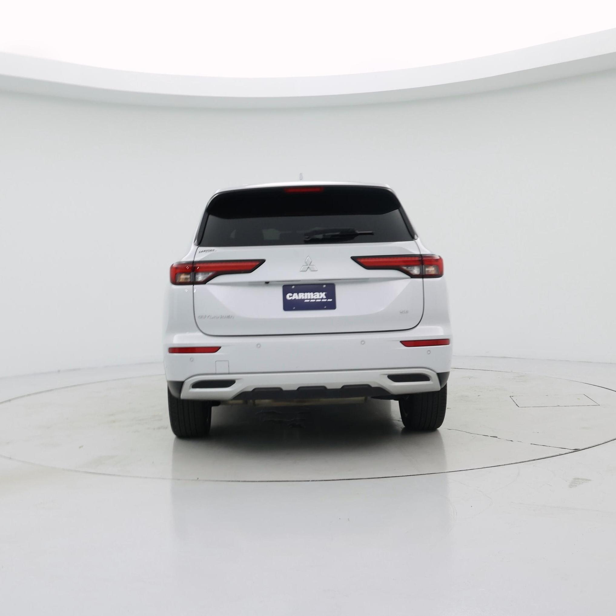 Thumbnail: 2024 Mitsubishi Outlander - 6