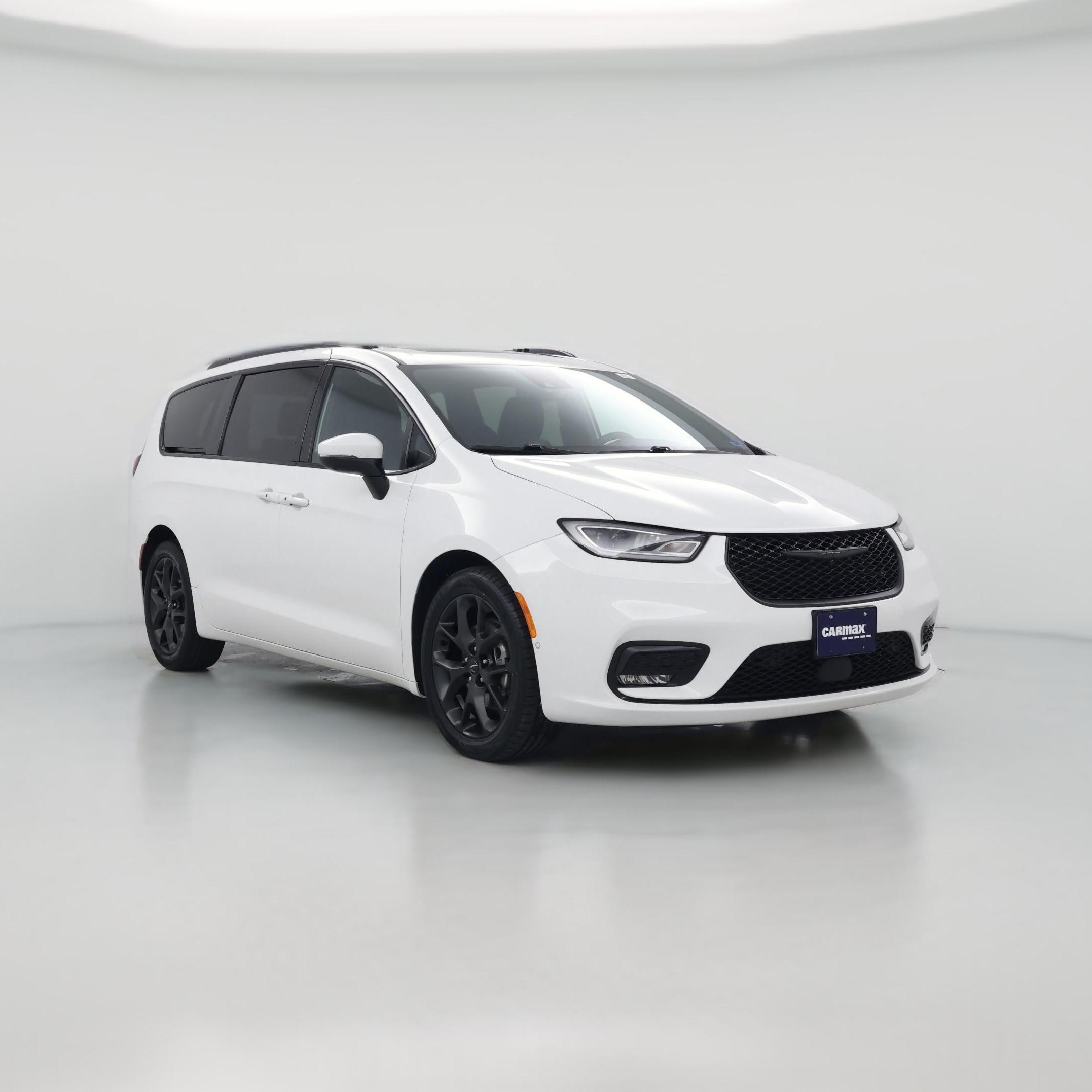 Thumbnail: 2023 Chrysler Pacifica - 1