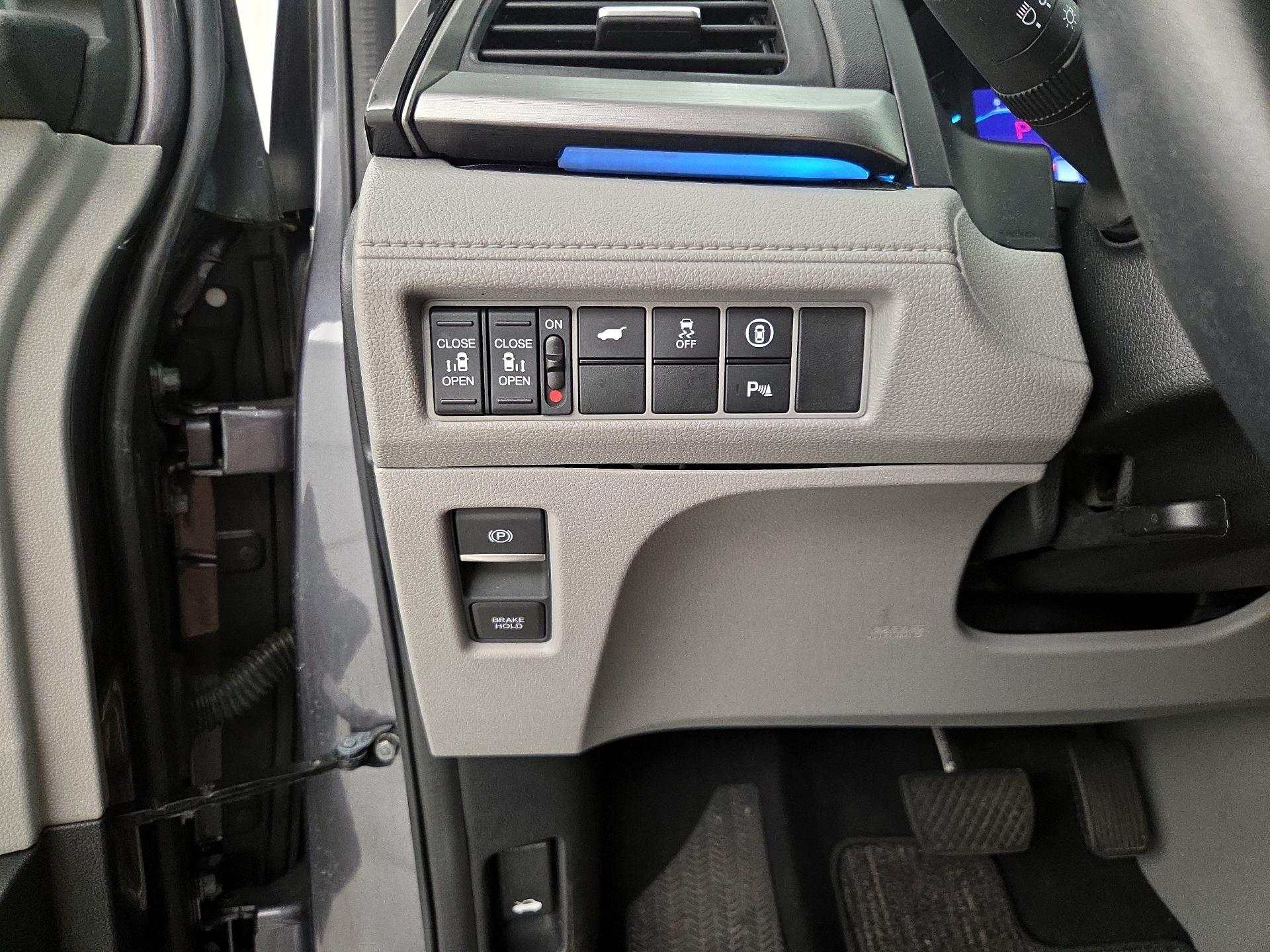 Thumbnail: 2023 Honda Odyssey - 13