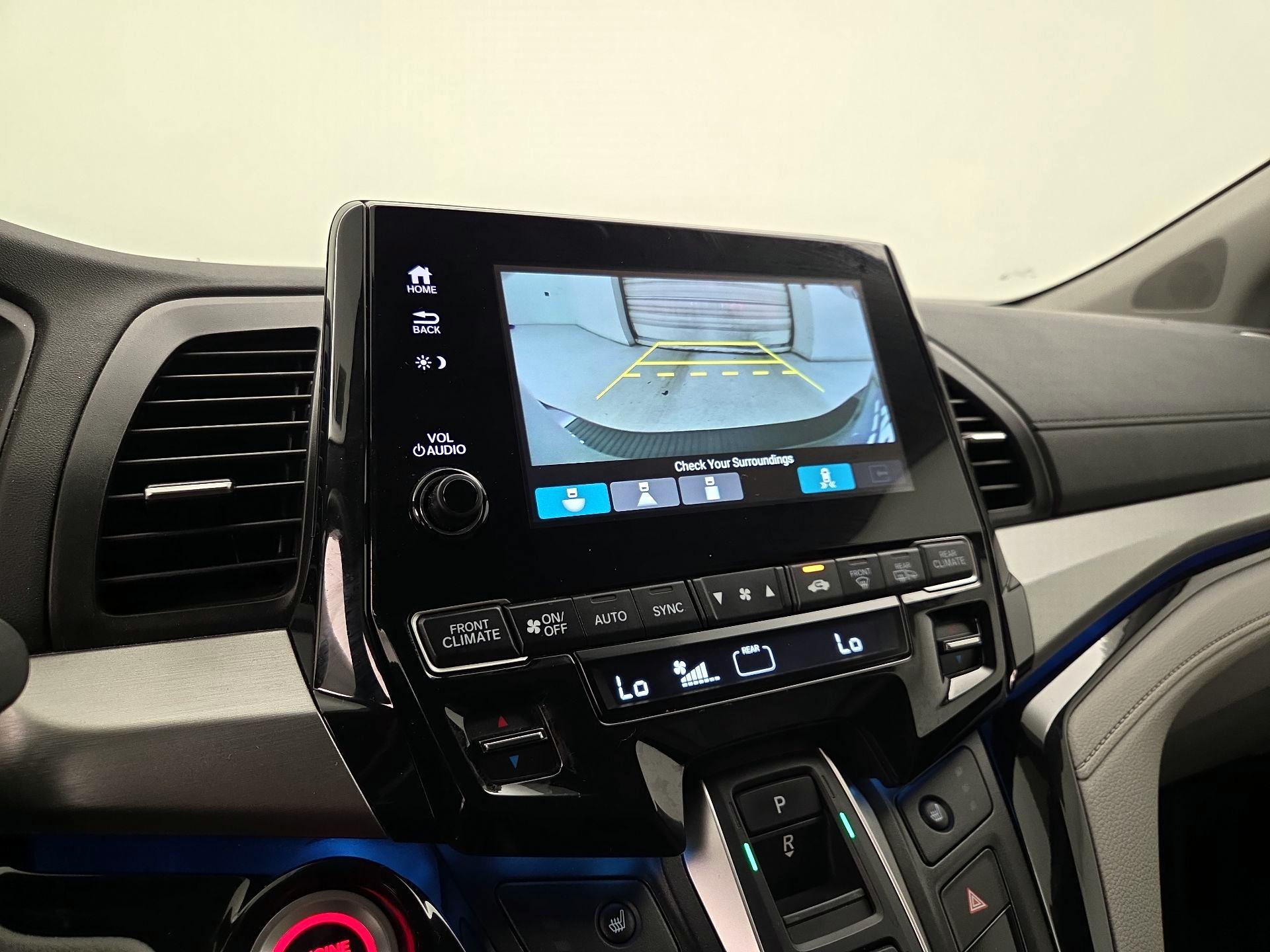 Thumbnail: 2023 Honda Odyssey - 15