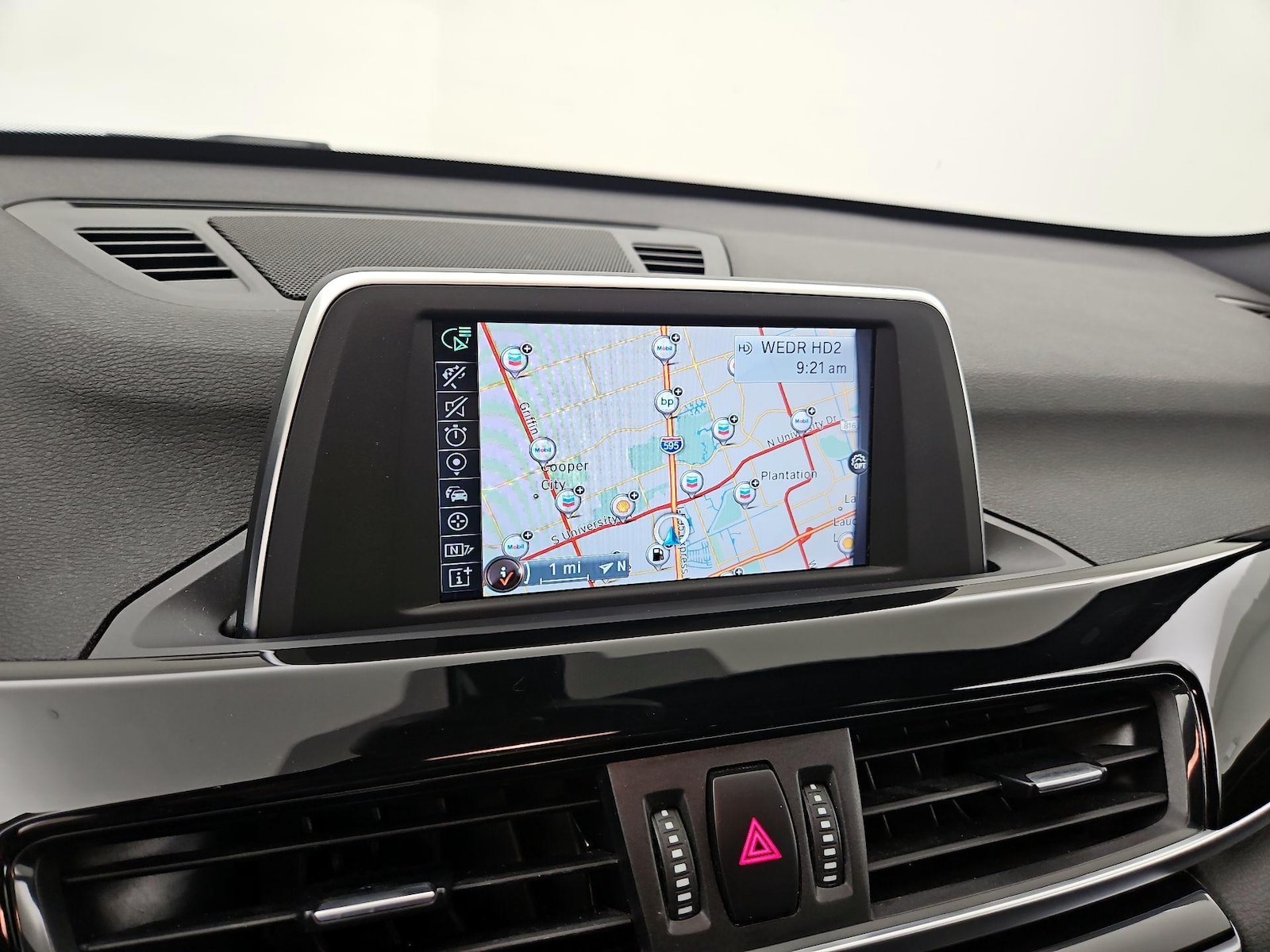2017 BMW X1 28i - Photo 15