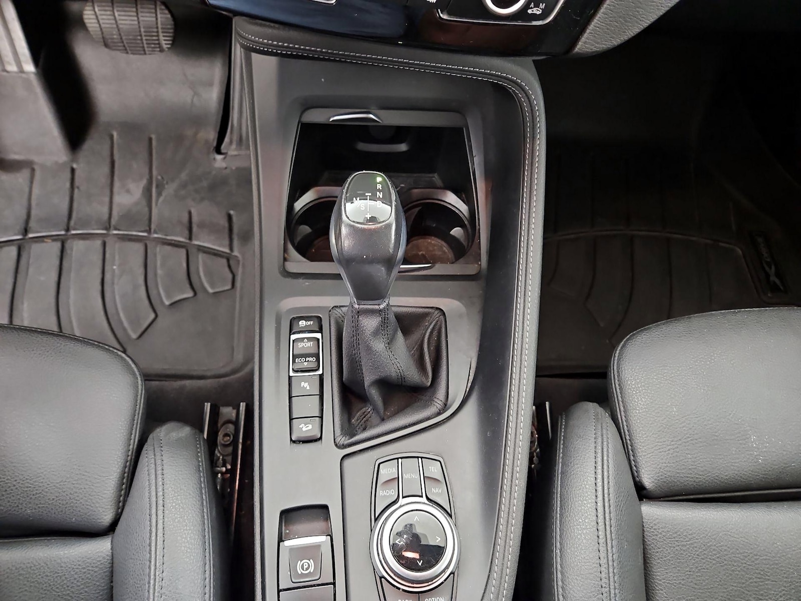 2017 BMW X1 28i - Photo 19