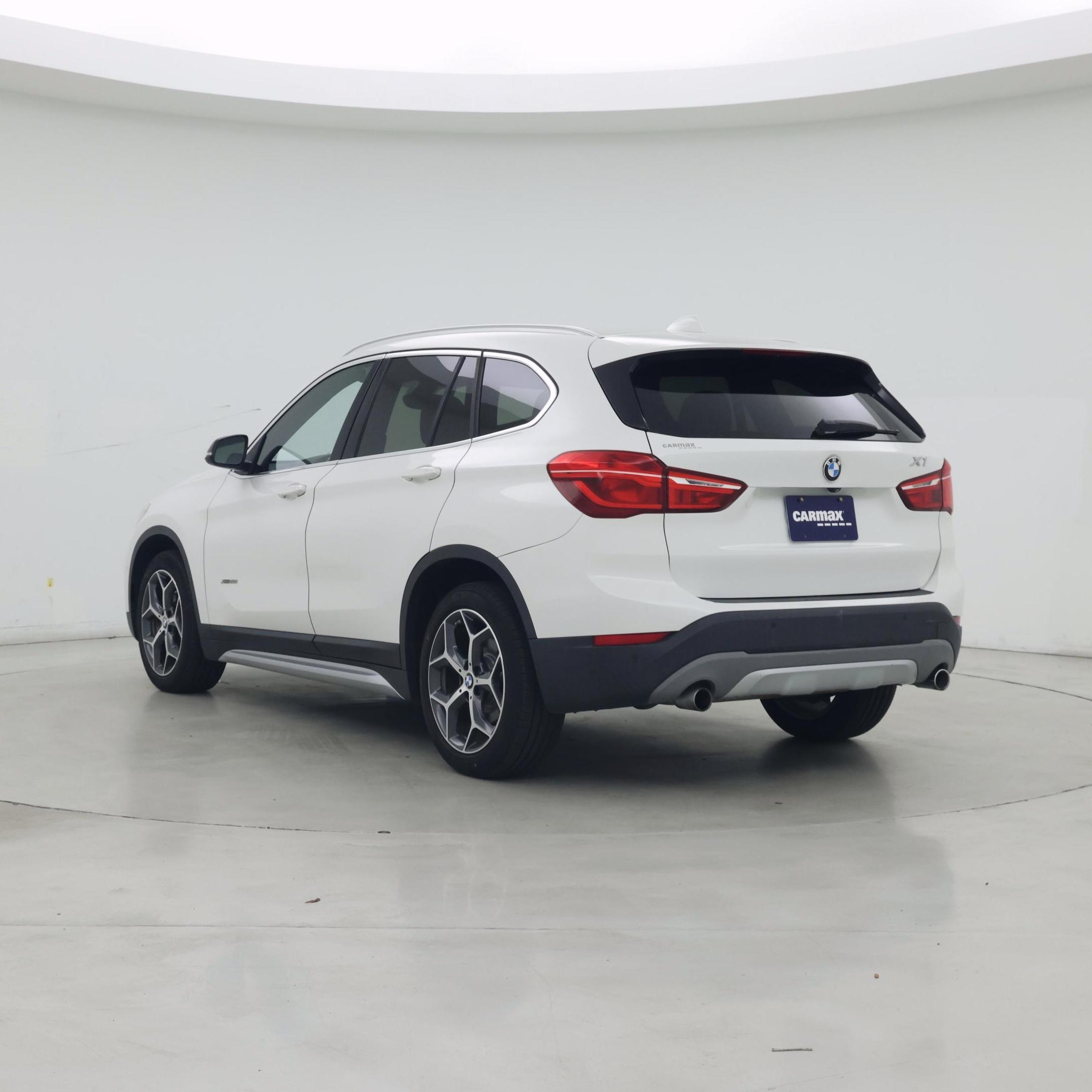 Thumbnail: 2017 BMW X1 - 2