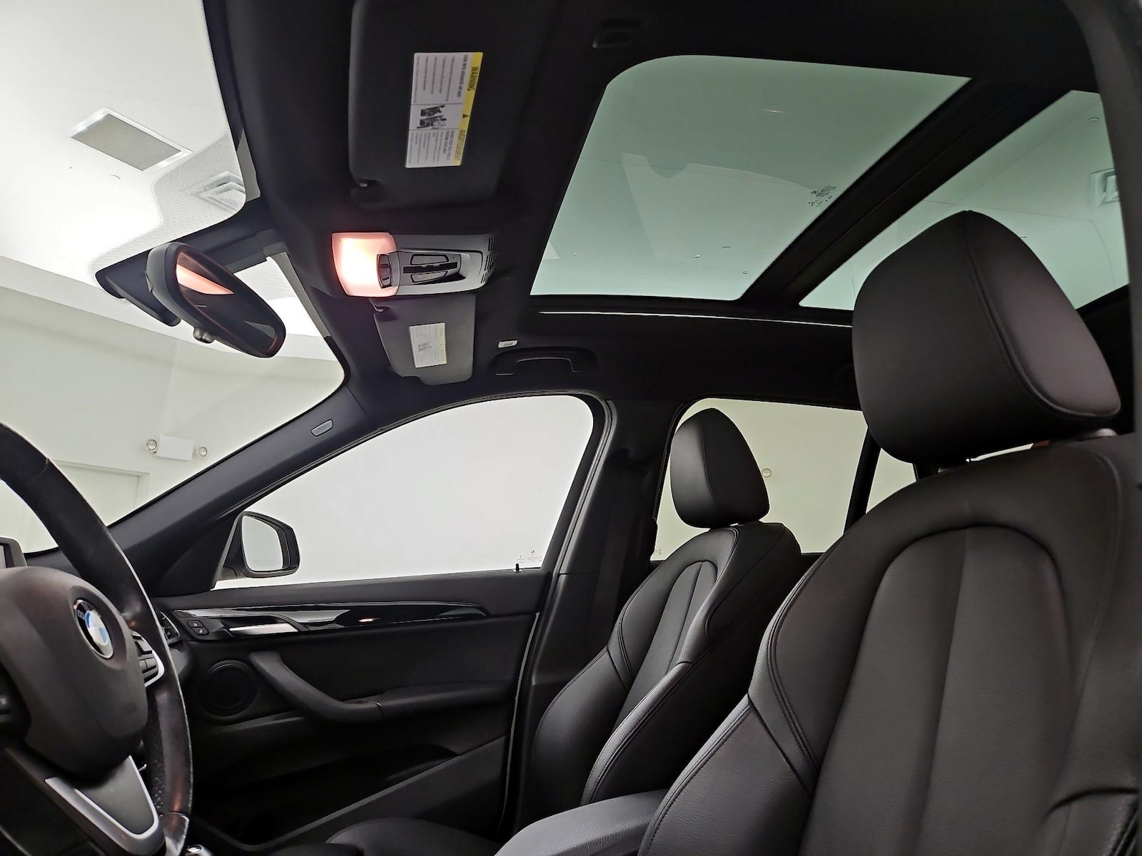 2017 BMW X1 28i - Photo 21