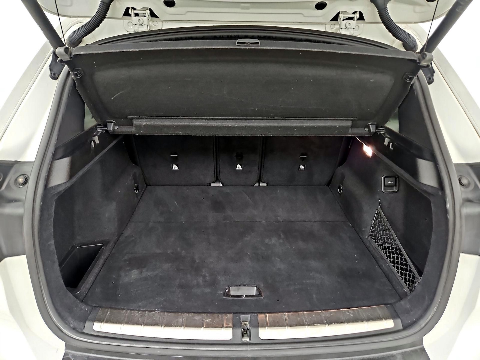 2017 BMW X1 28i - Photo 23