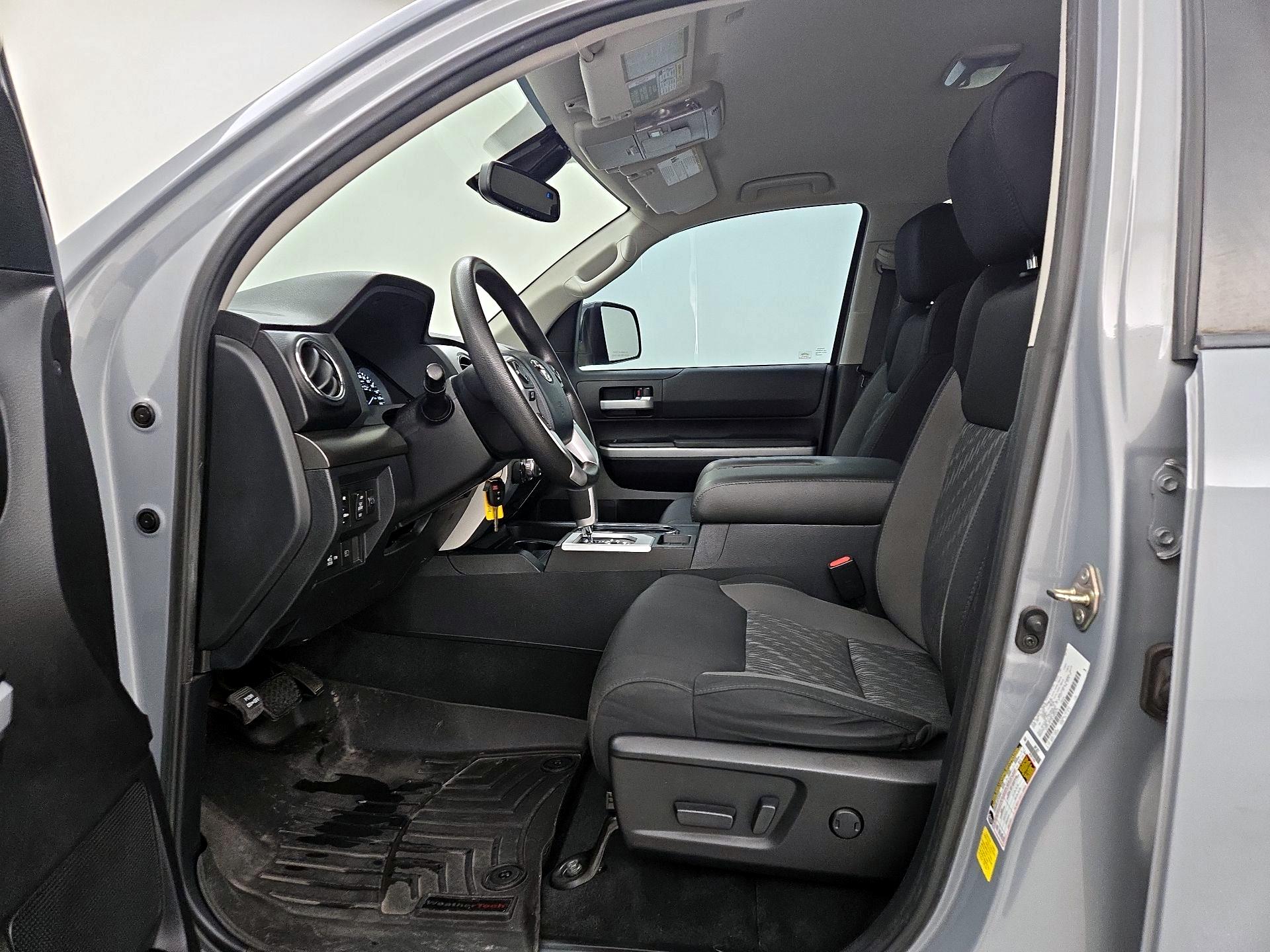 Thumbnail: 2020 Toyota Tundra - 11