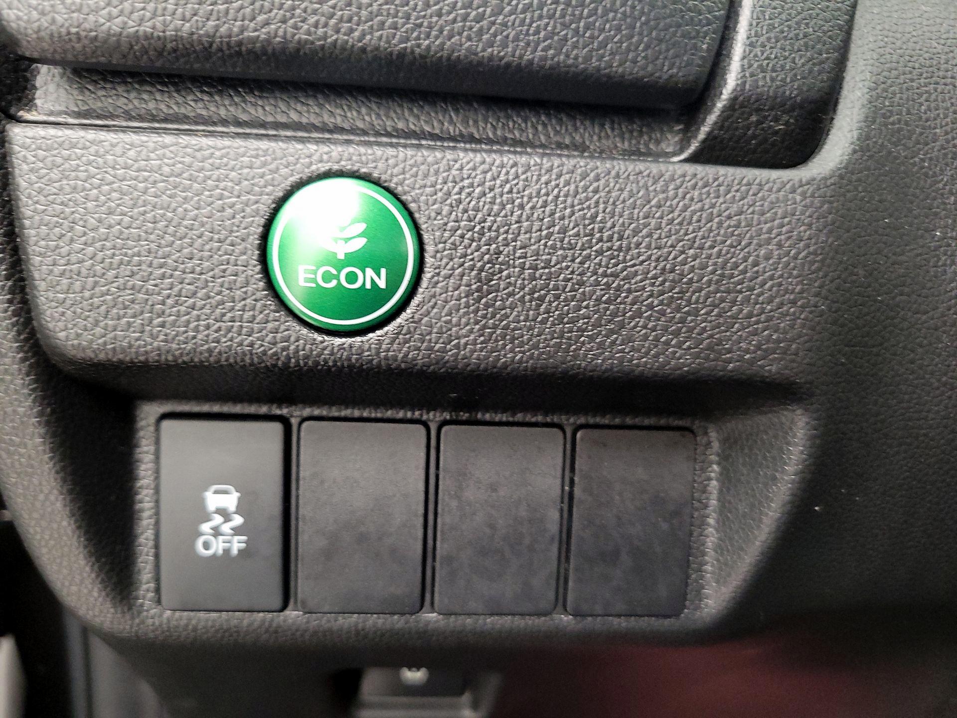Thumbnail: 2015 Honda Fit - 13