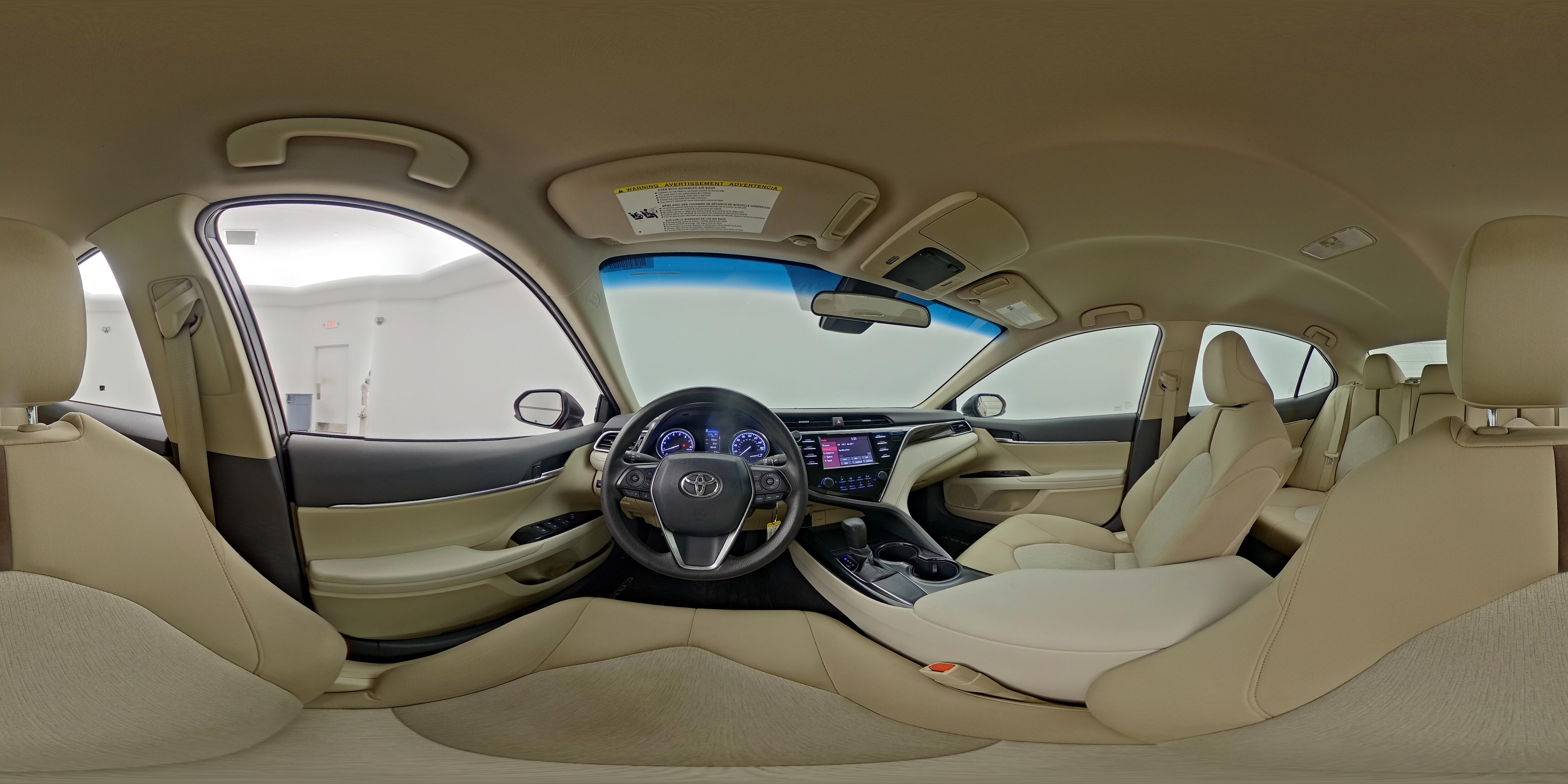 2018 Toyota Camry LE - Photo 26