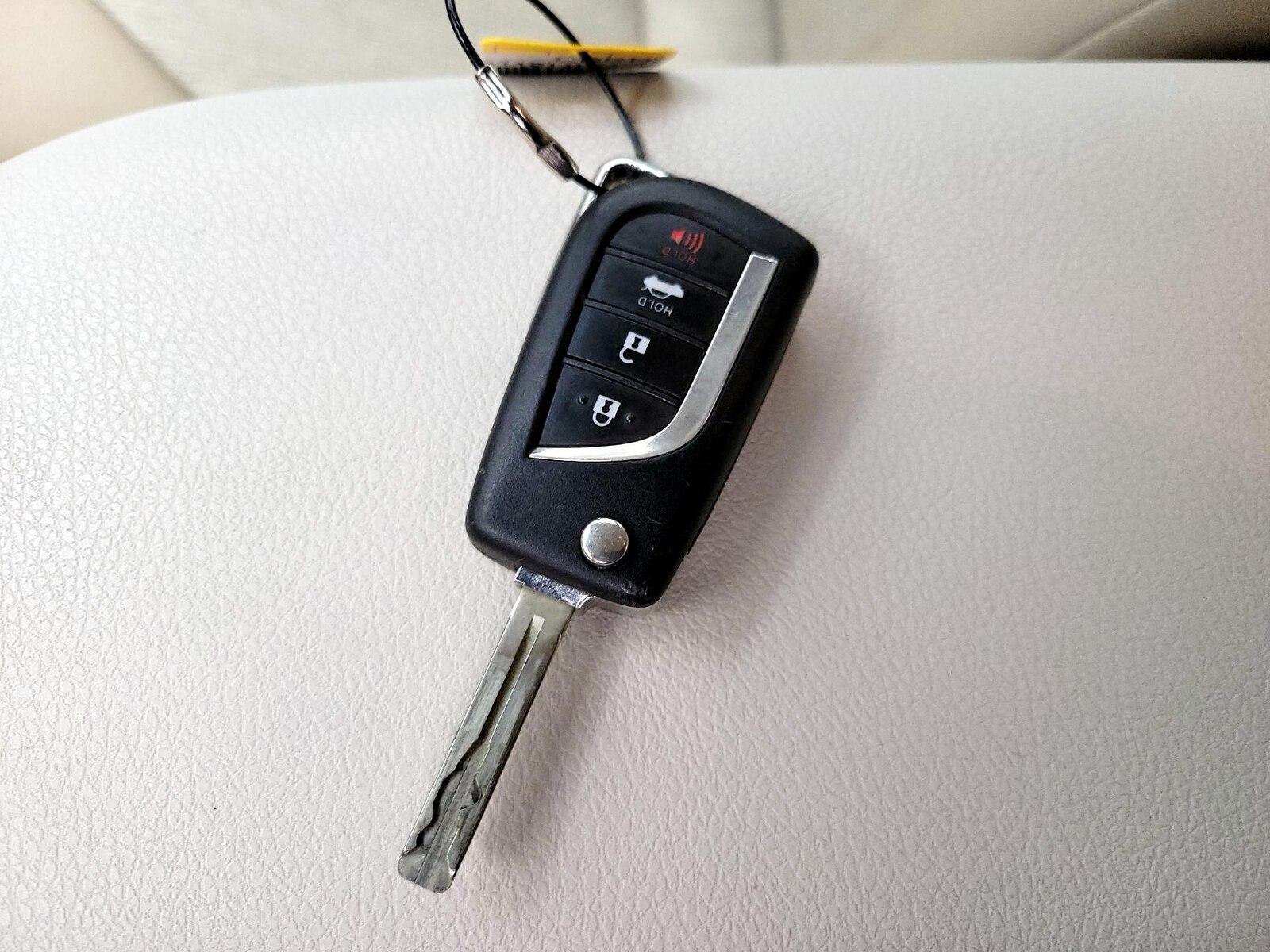 2018 Toyota Camry LE - Photo 23
