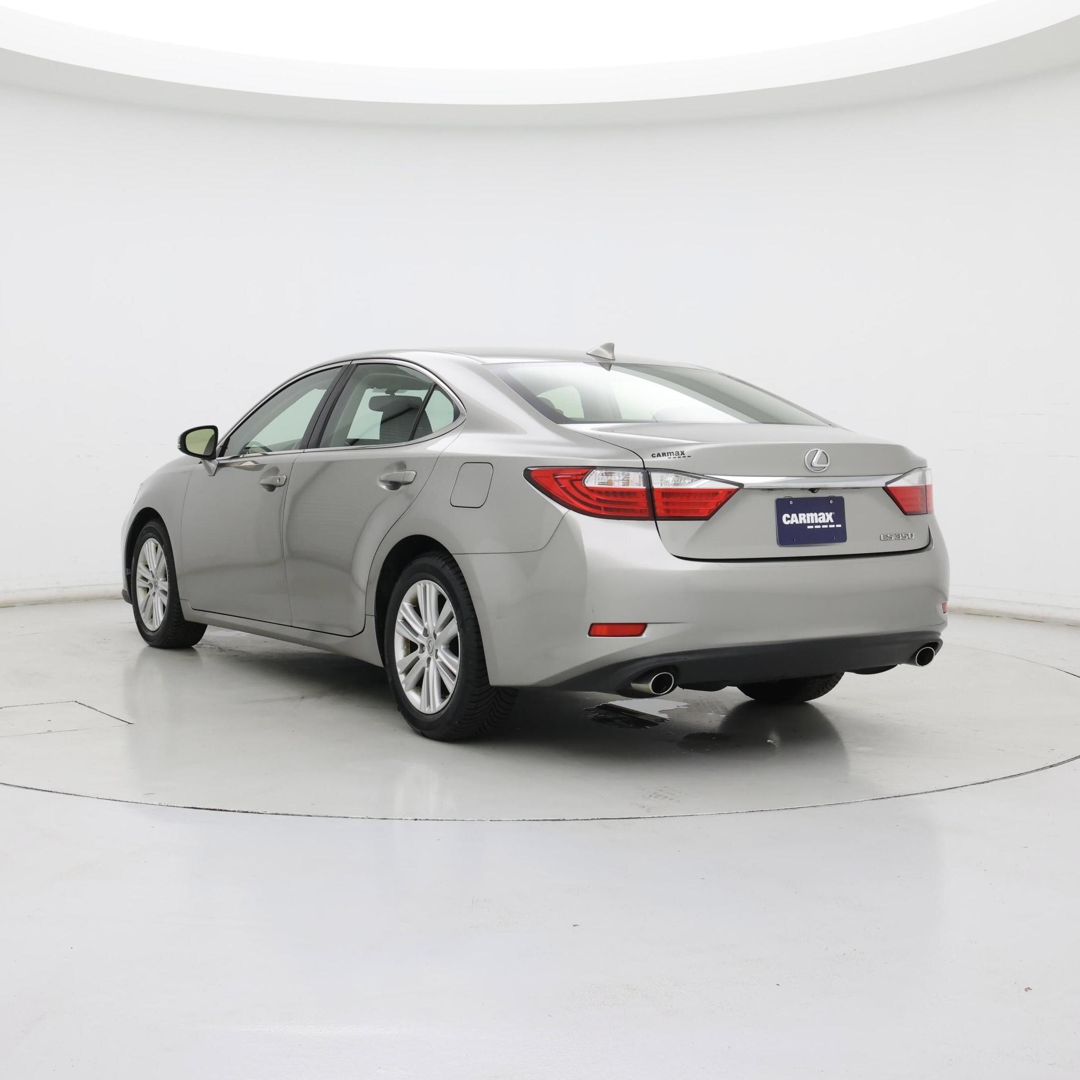 Thumbnail: 2015 Lexus ES - 2