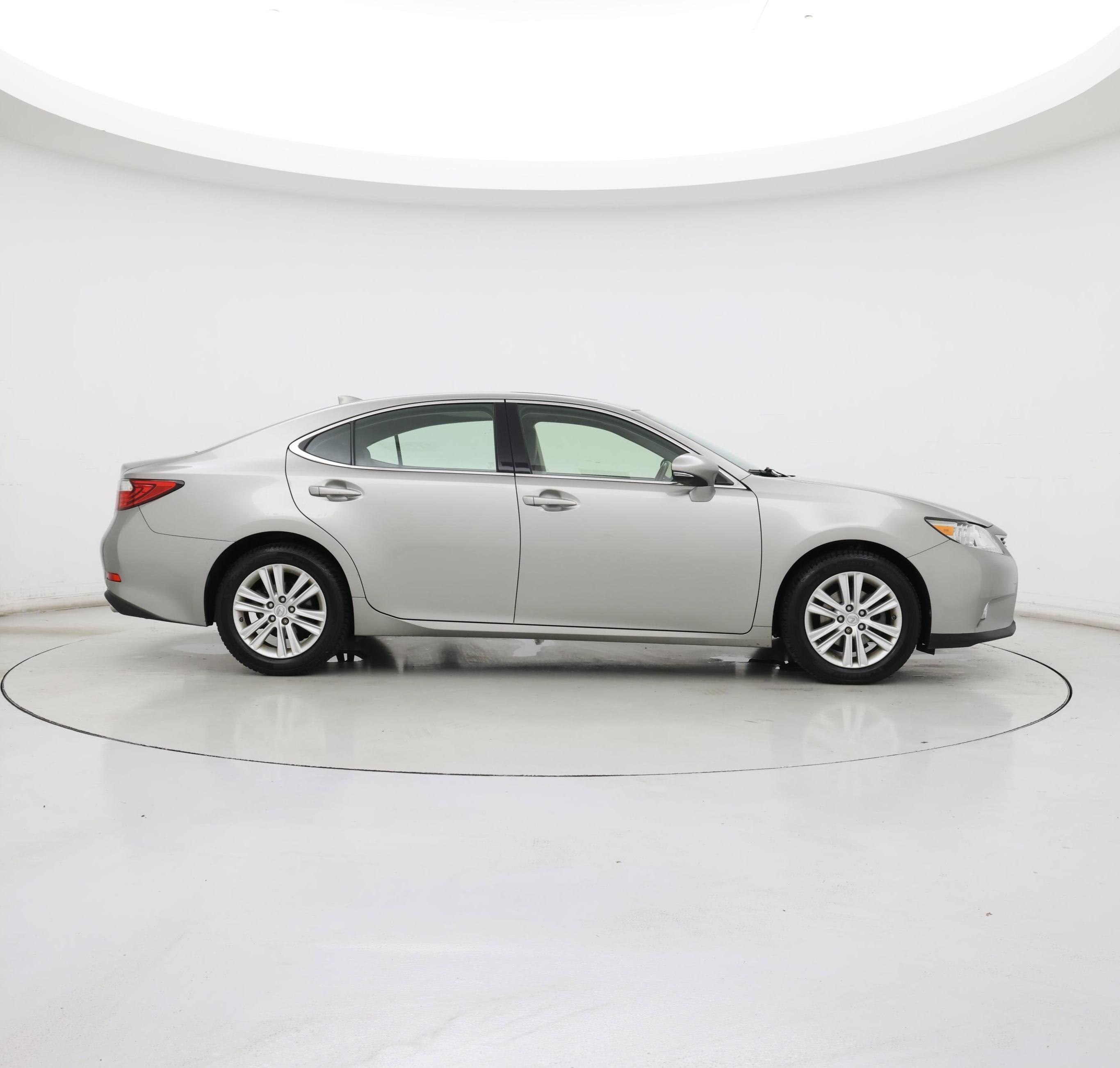 Thumbnail: 2015 Lexus ES - 7