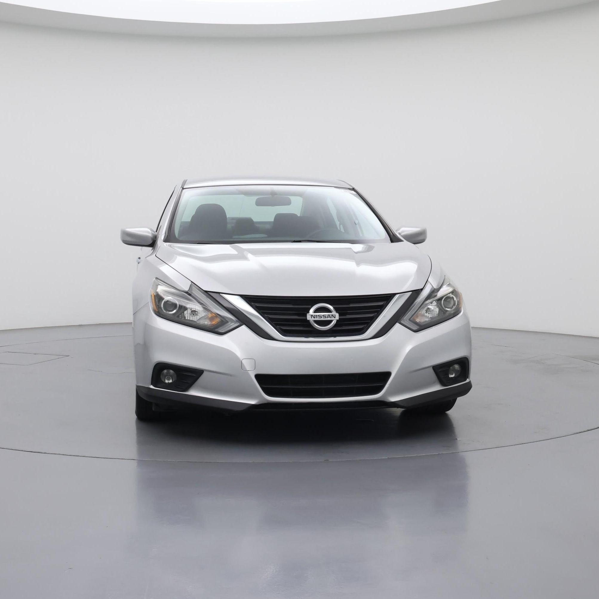 Thumbnail: 2017 Nissan Altima - 5