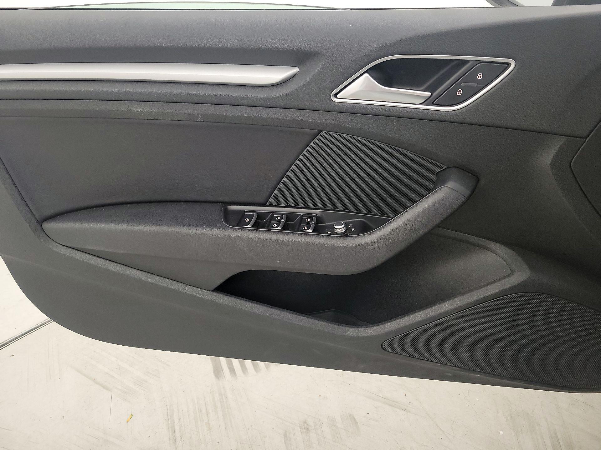 Thumbnail: 2016 Audi A3 - 12