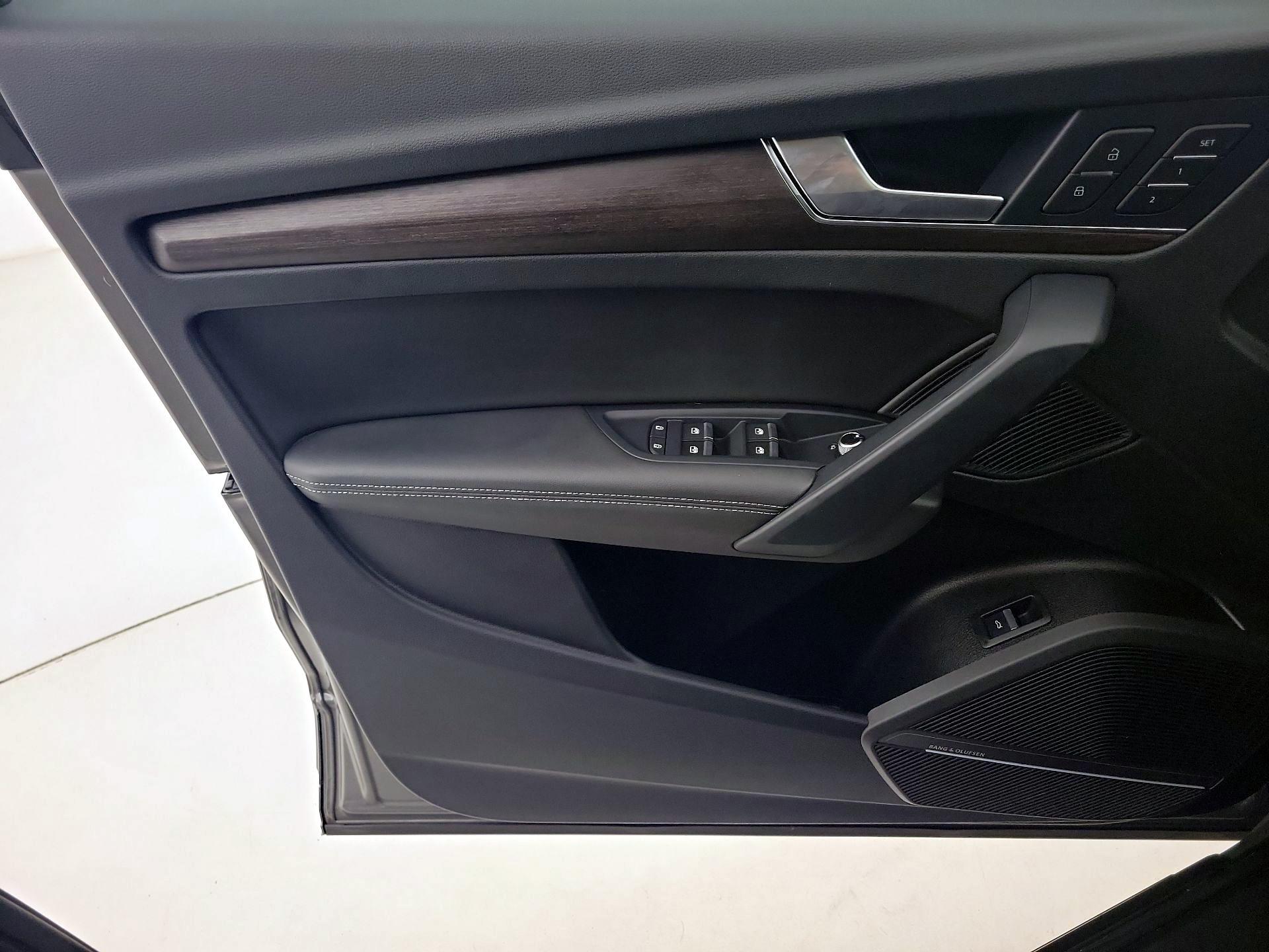Thumbnail: 2023 Audi Q5 - 12