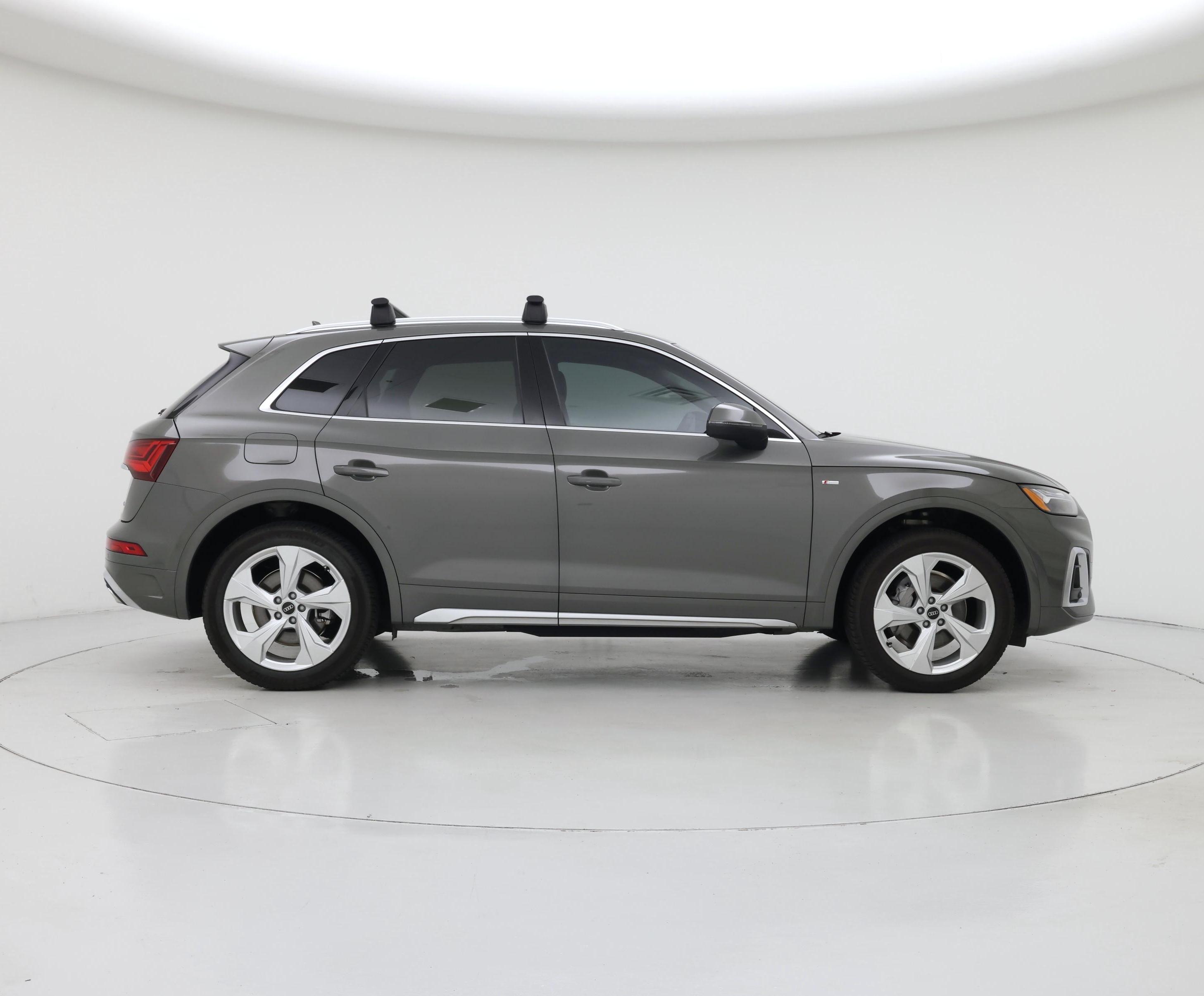 Thumbnail: 2023 Audi Q5 - 7