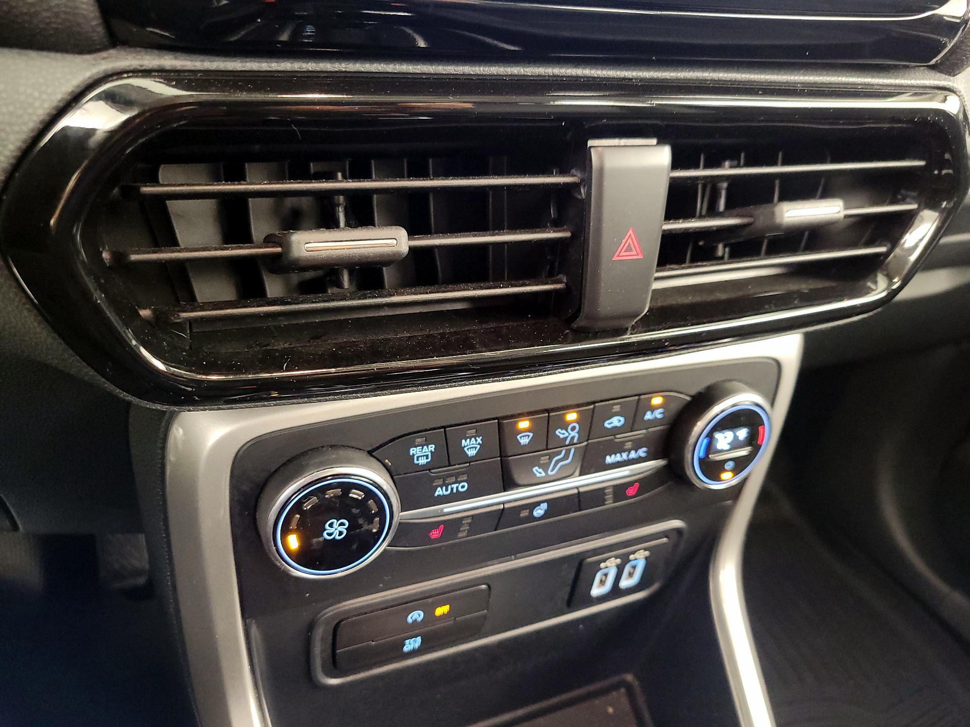 Thumbnail: 2019 Ford EcoSport - 17