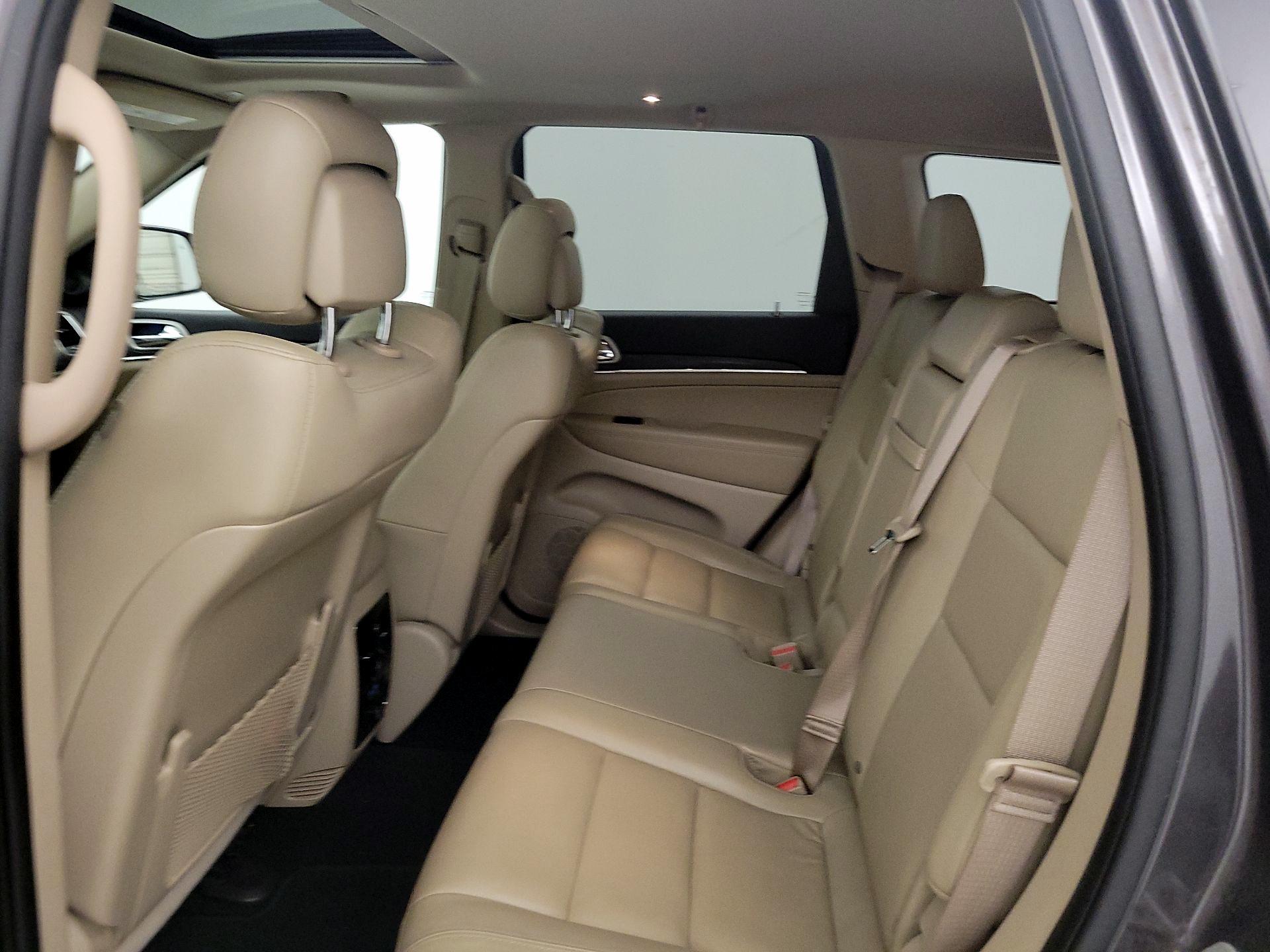 Thumbnail: 2021 Jeep Grand Cherokee - 18