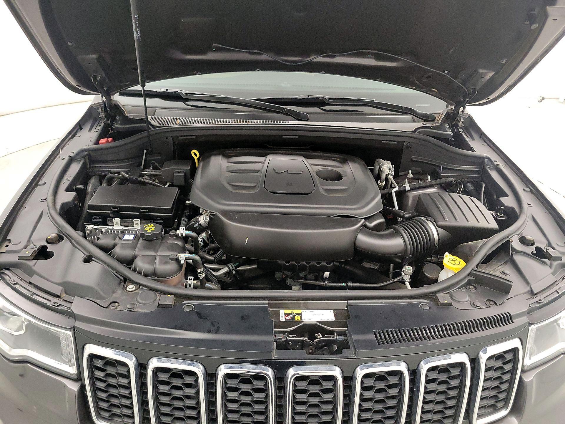 Thumbnail: 2021 Jeep Grand Cherokee - 20