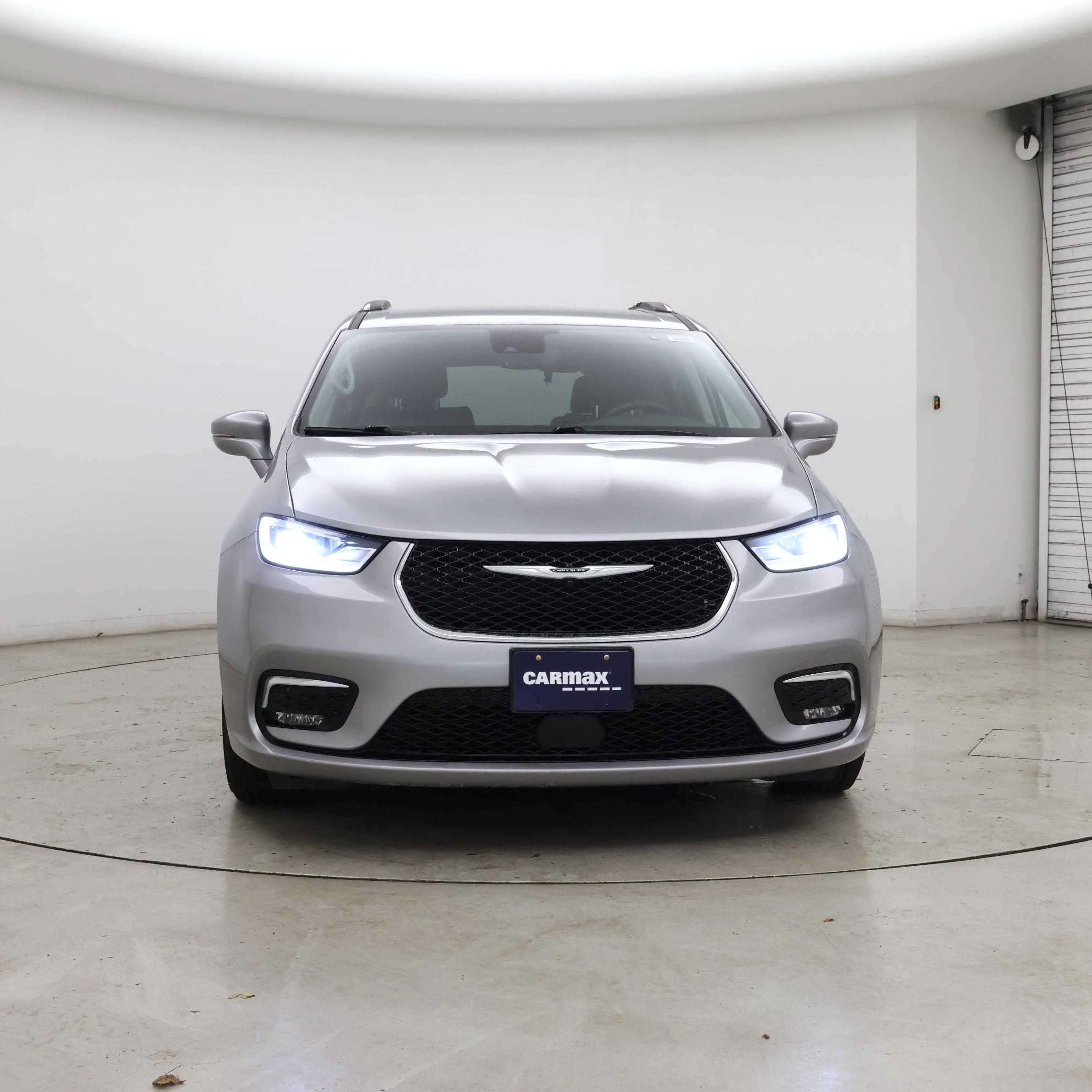 Thumbnail: 2021 Chrysler Pacifica - 5