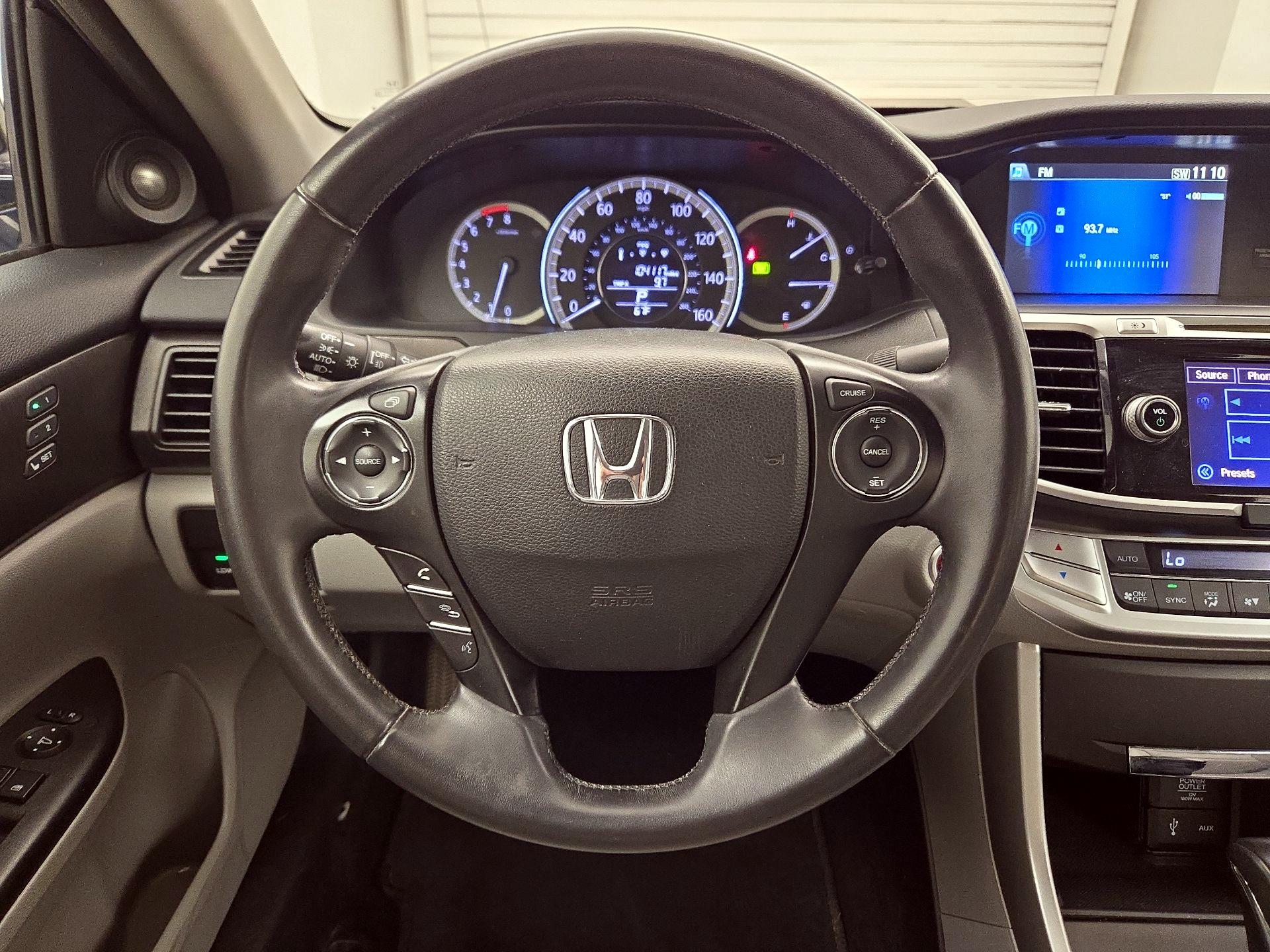 Thumbnail: 2015 Honda Accord - 10