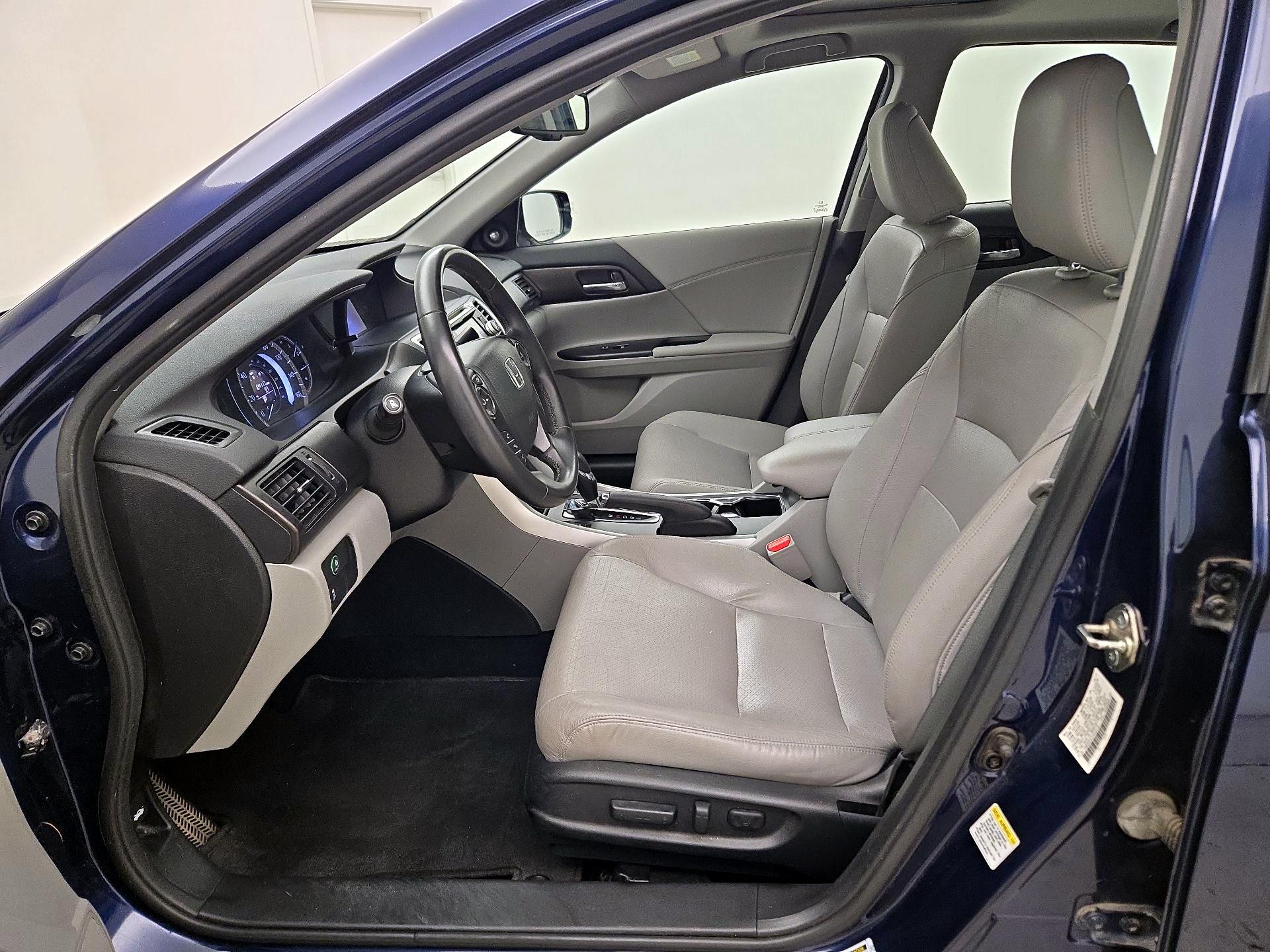 Thumbnail: 2015 Honda Accord - 11