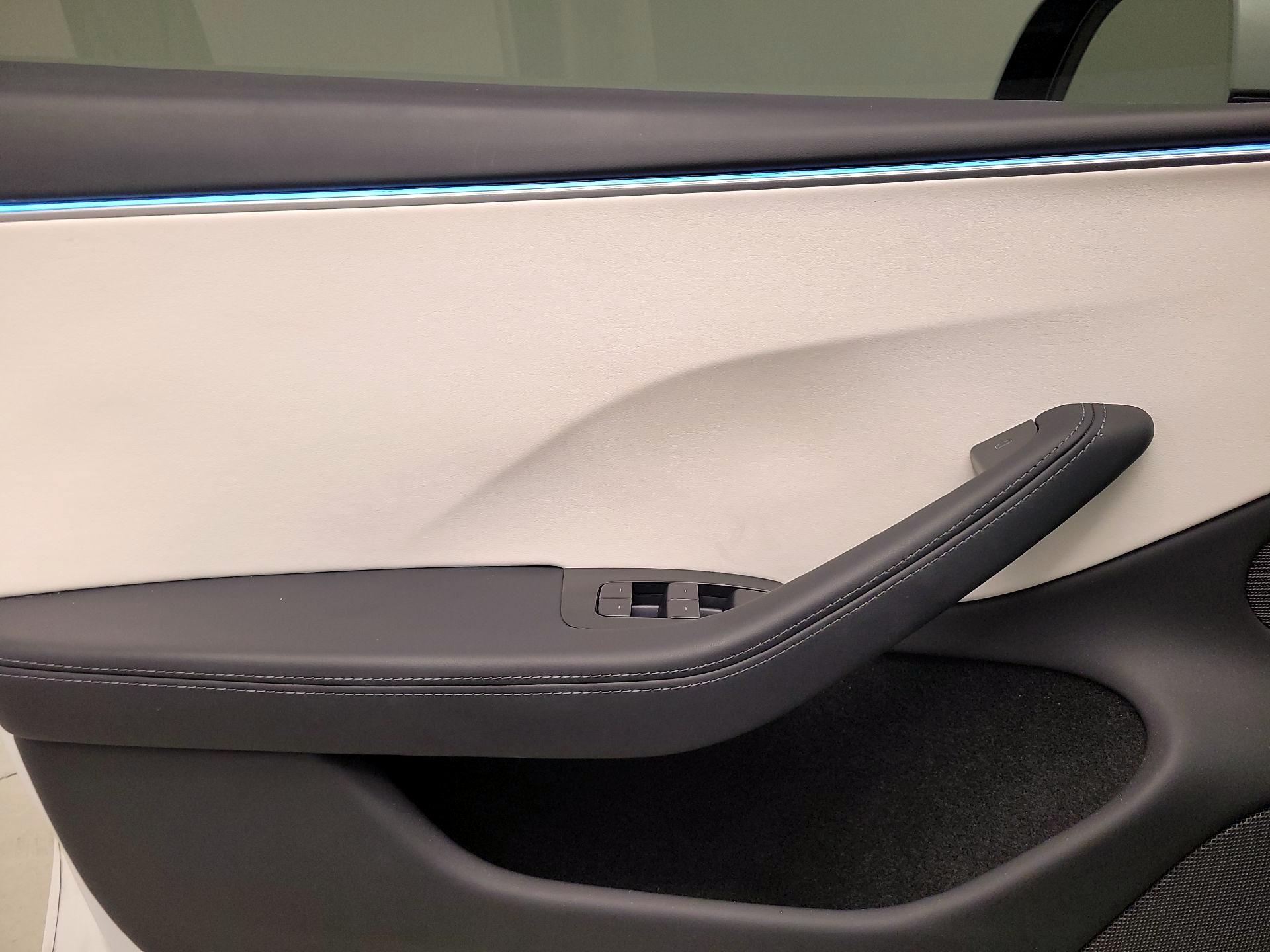 Thumbnail: 2024 Tesla Model 3 - 12