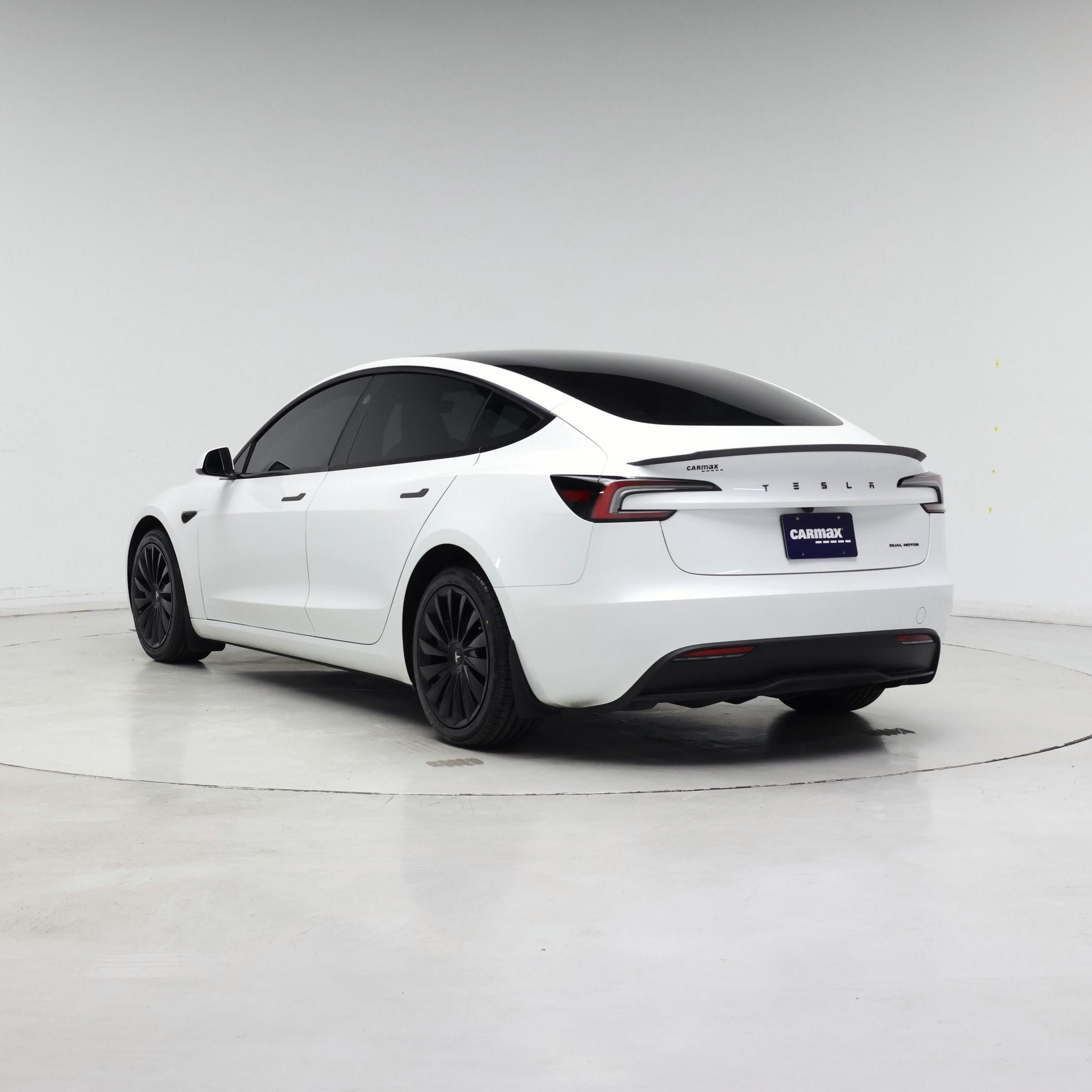 Thumbnail: 2024 Tesla Model 3 - 2