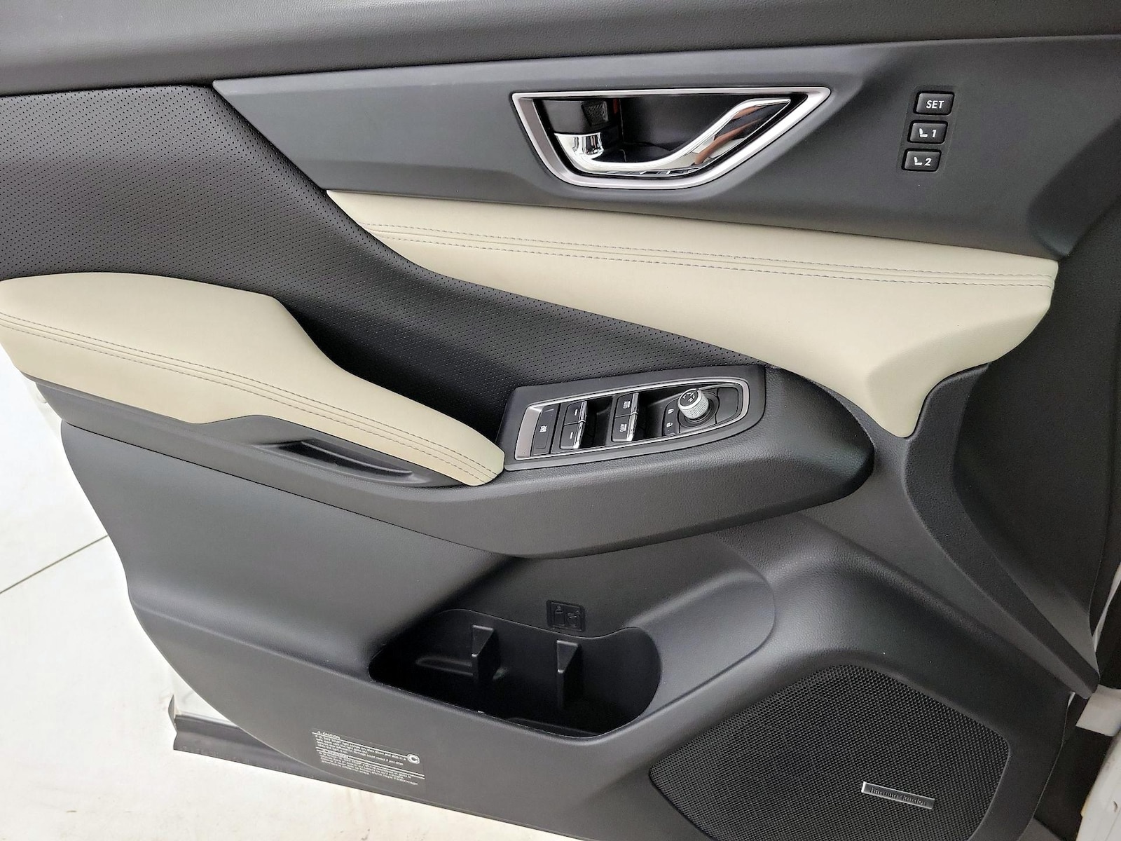 2022 Subaru Ascent Limited - Photo 13