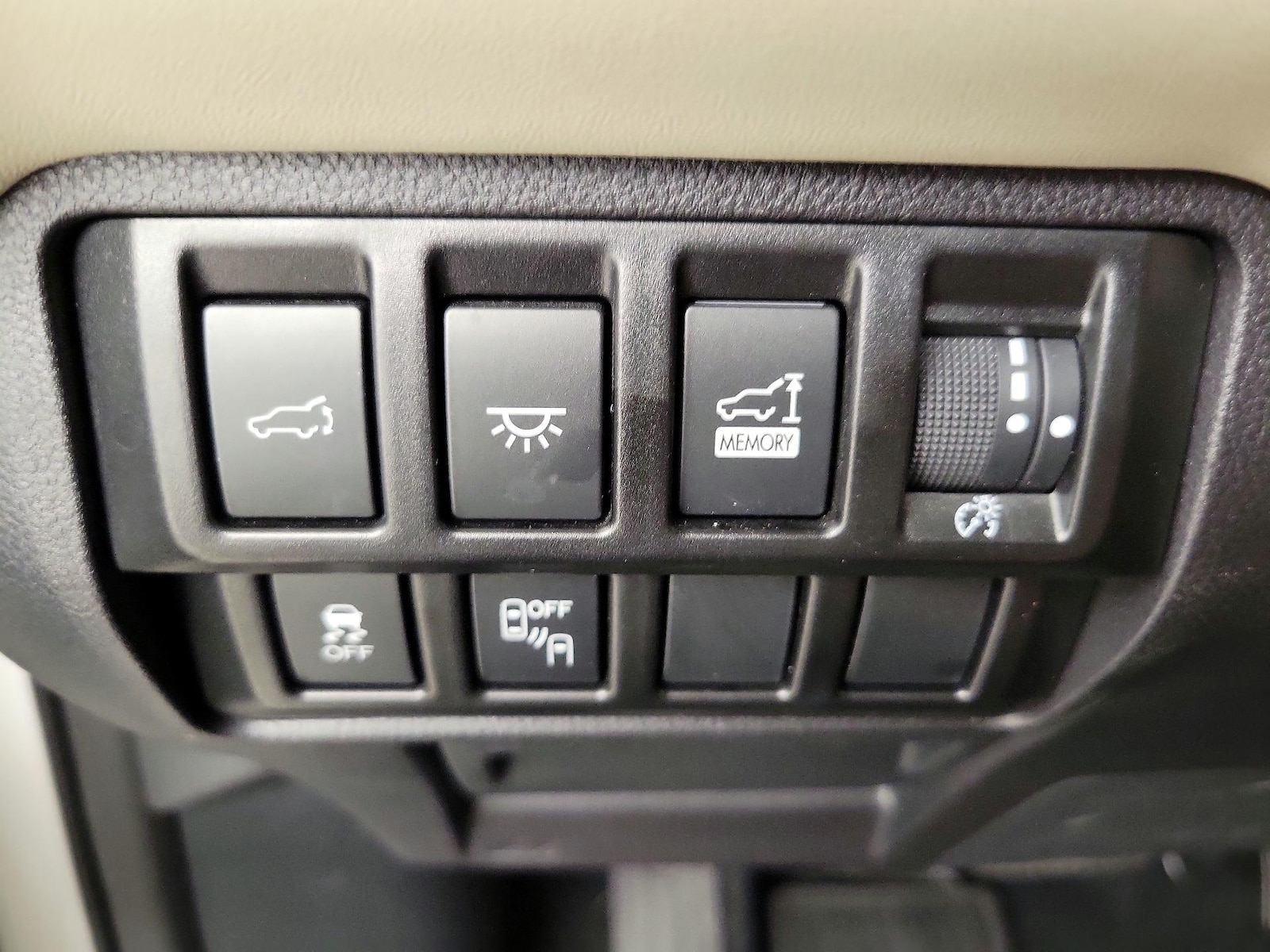 2022 Subaru Ascent Limited - Photo 14