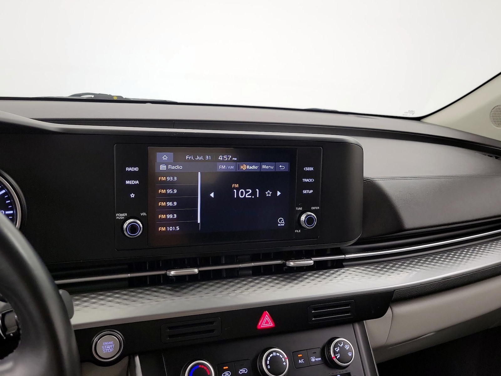 2022 Kia Carnival LX Seat Pkg - Photo 16