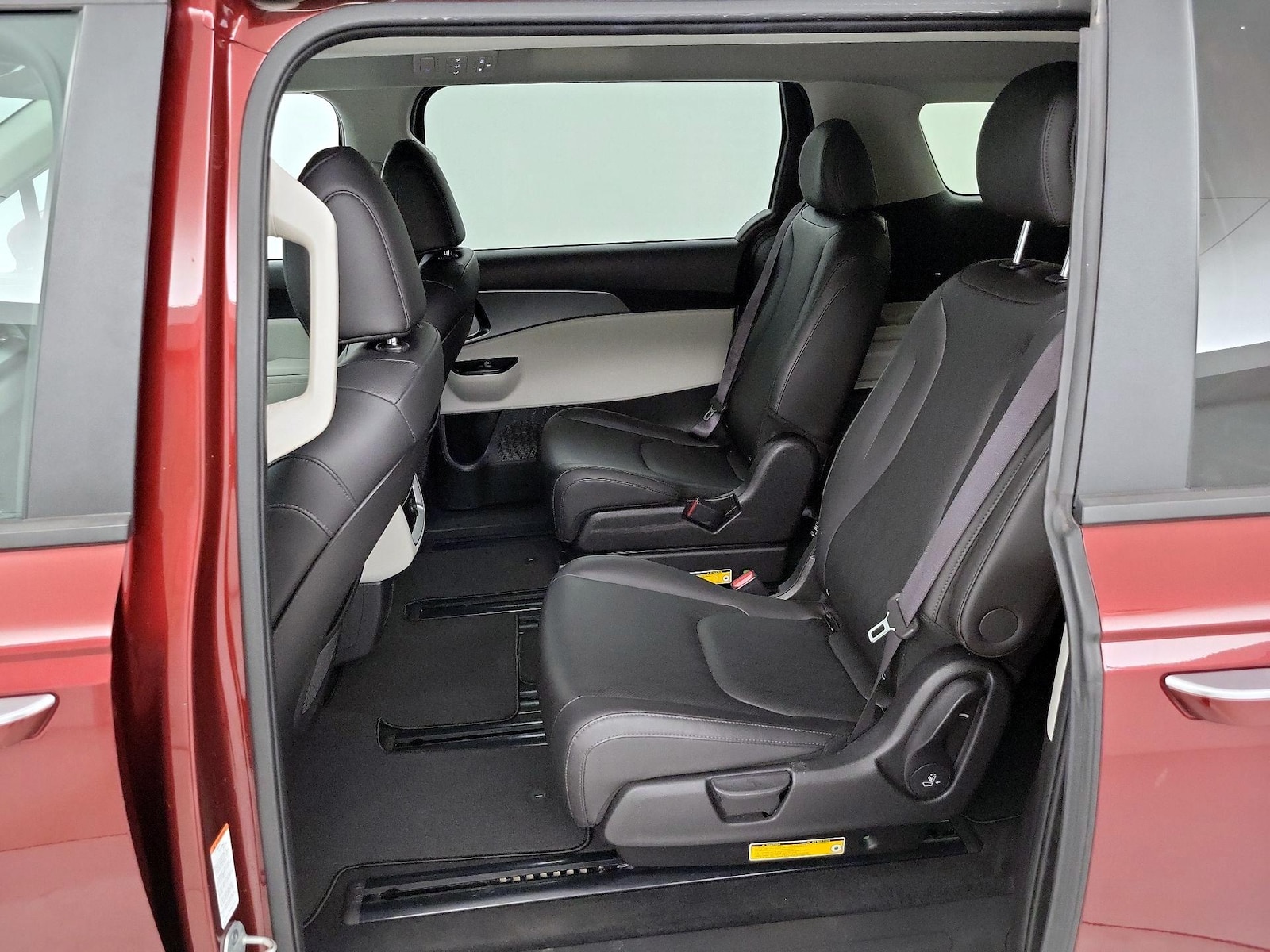 2022 Kia Carnival LX Seat Pkg - Photo 20