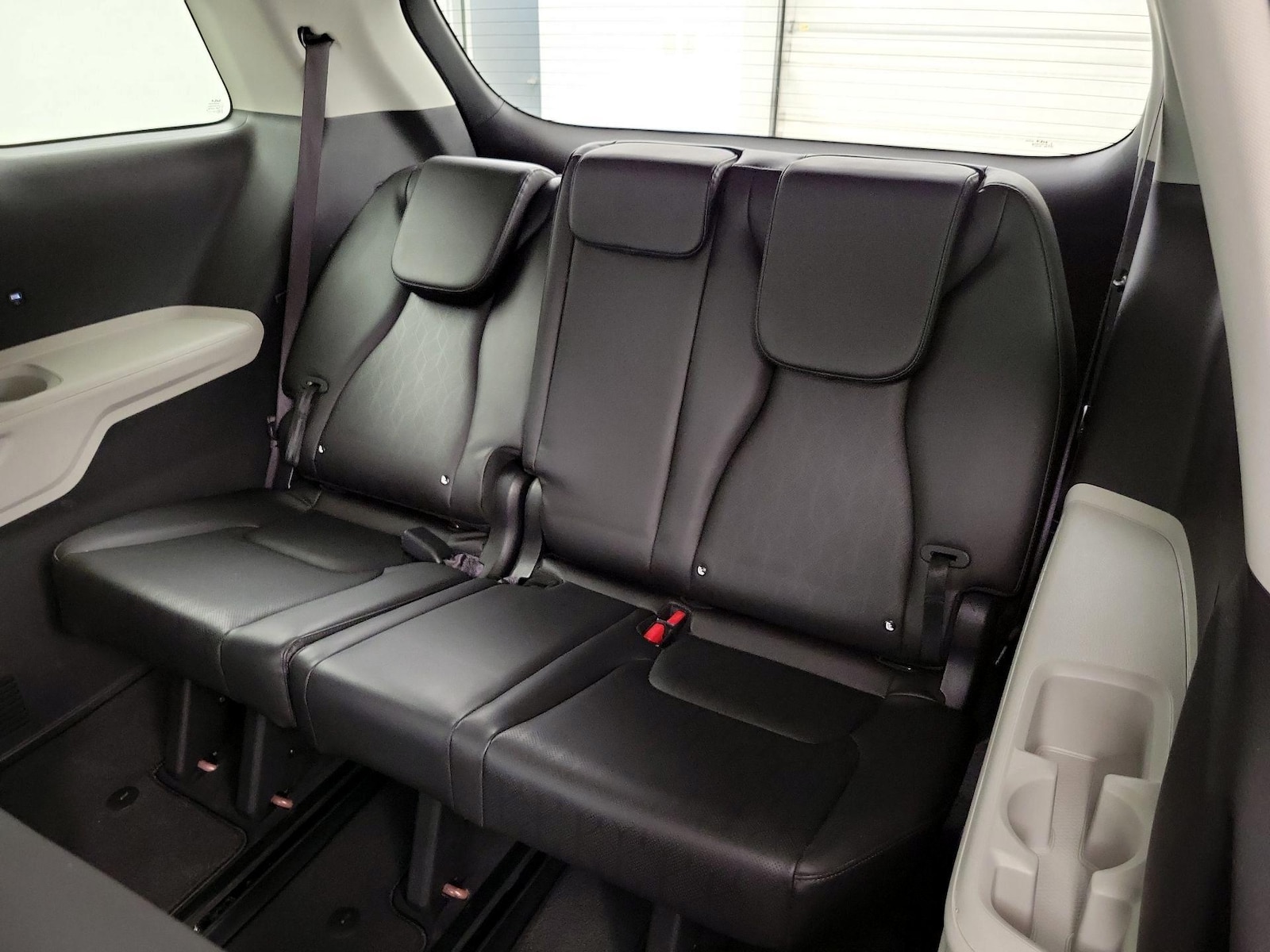 2022 Kia Carnival LX Seat Pkg - Photo 21