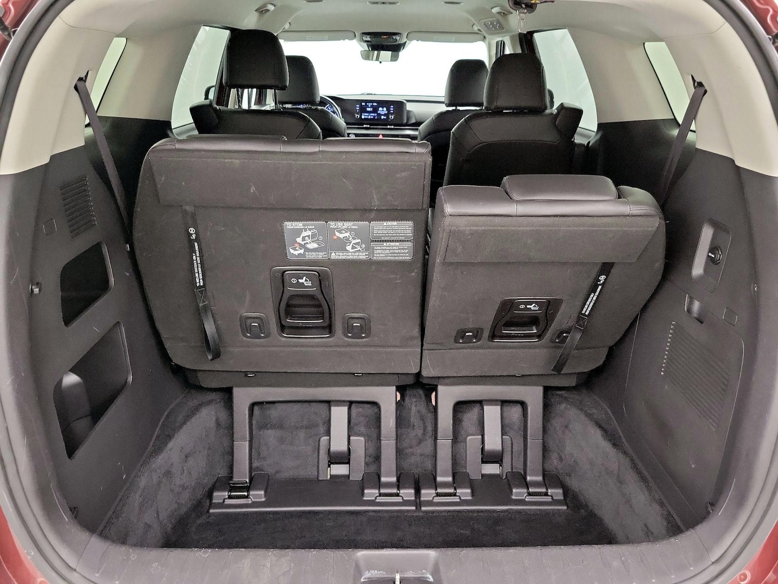 2022 Kia Carnival LX Seat Pkg - Photo 22