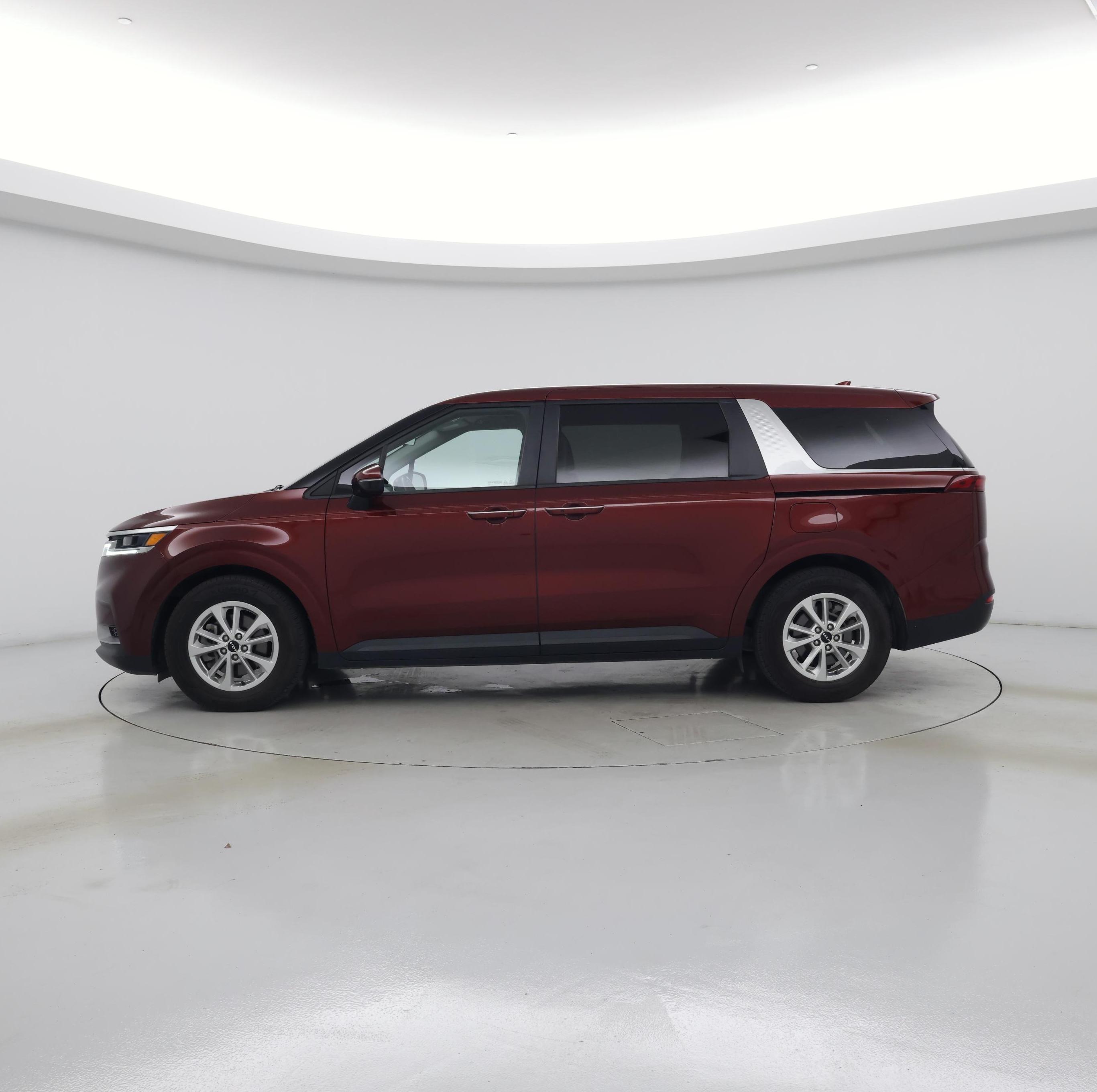 Thumbnail: 2022 Kia Carnival - 3