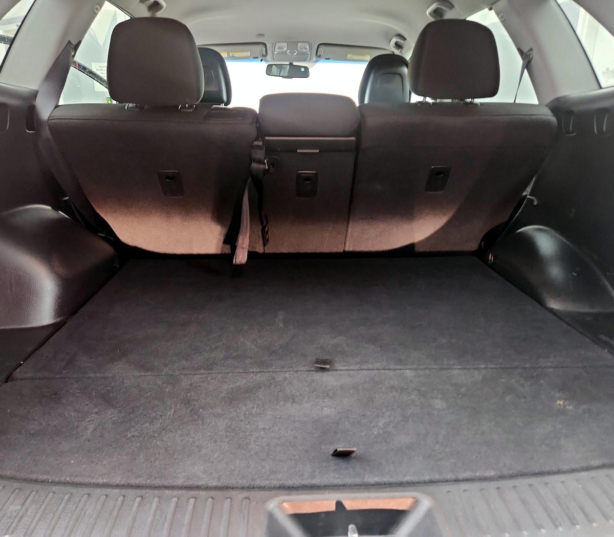 Trunk/Cargo (Seats Up)