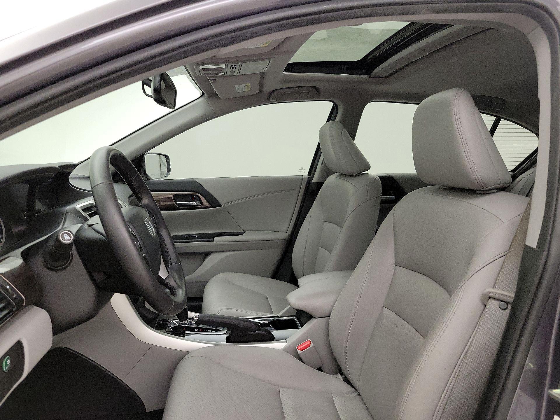 Thumbnail: 2017 Honda Accord - 19