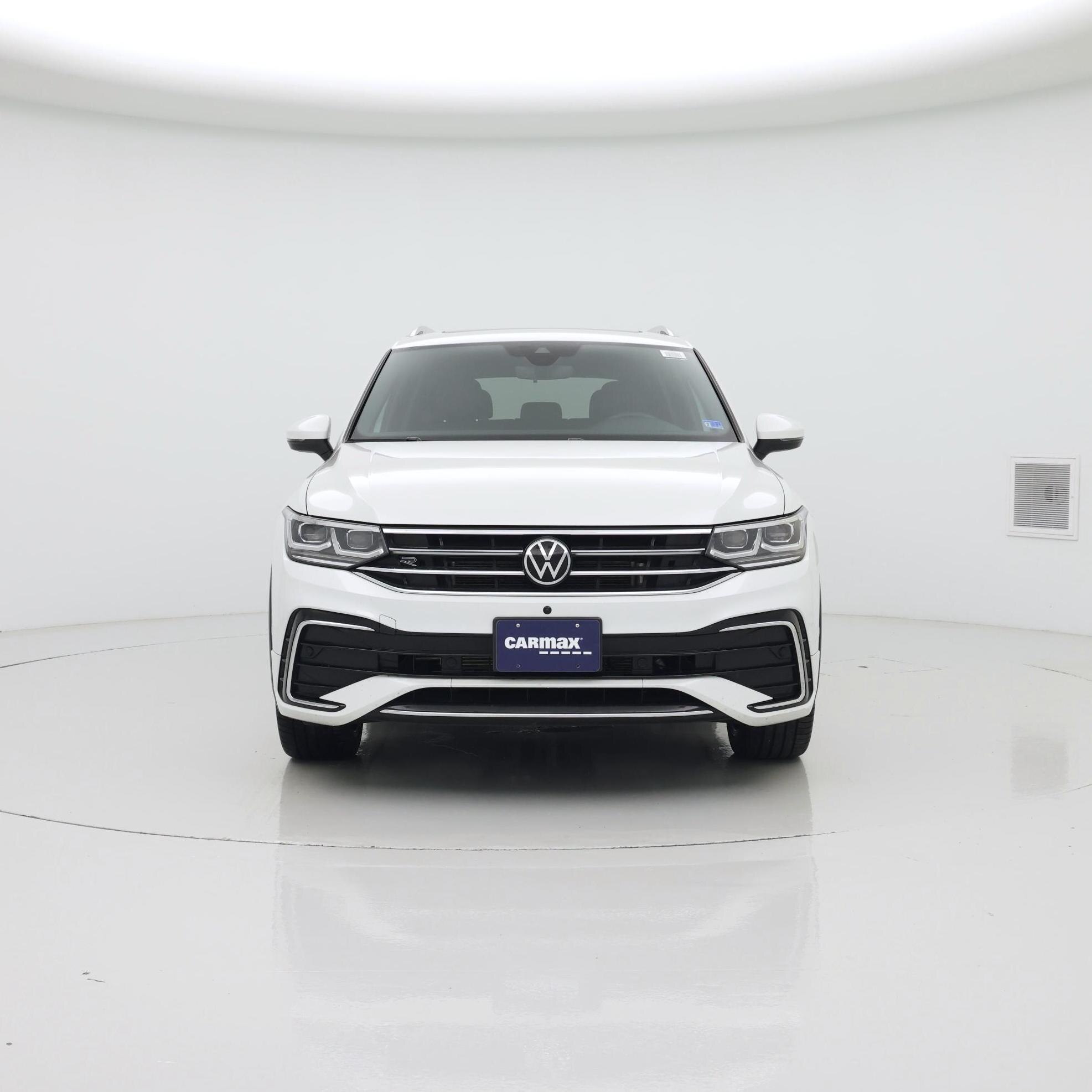 Thumbnail: 2022 Volkswagen Tiguan - 5
