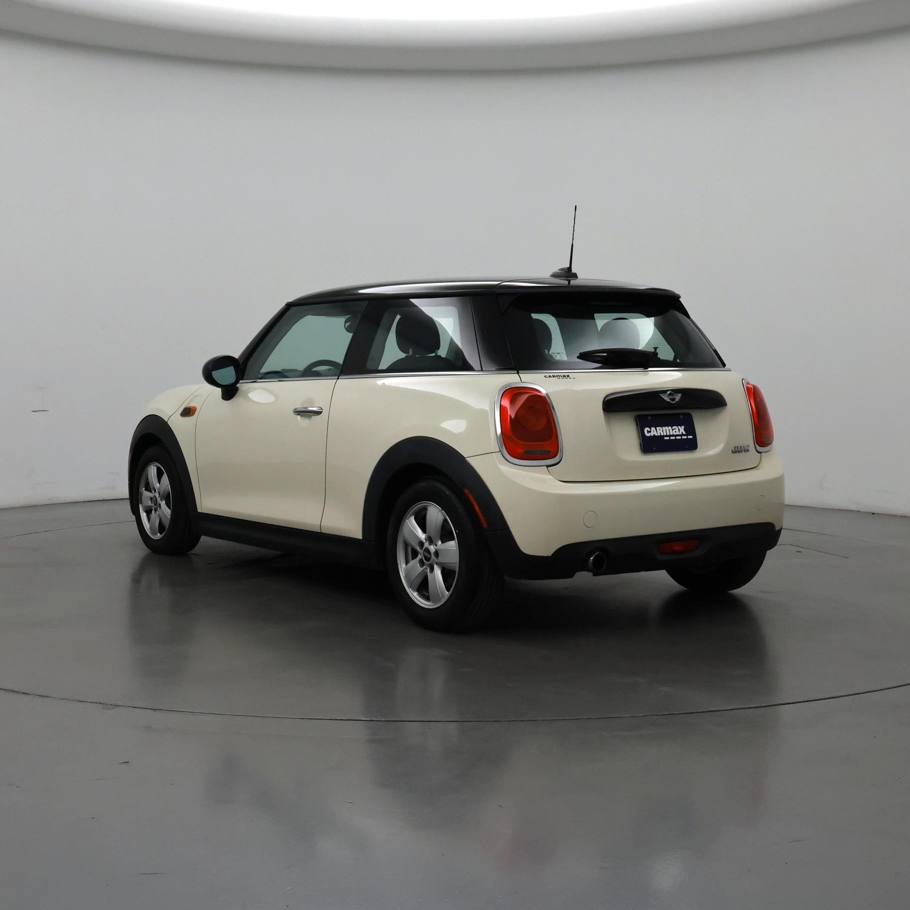 Thumbnail: 2016 MINI Cooper Hardtop - 2