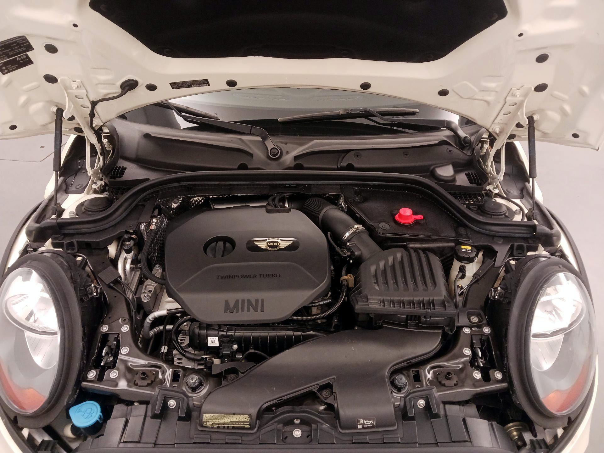 Thumbnail: 2016 MINI Cooper Hardtop - 20