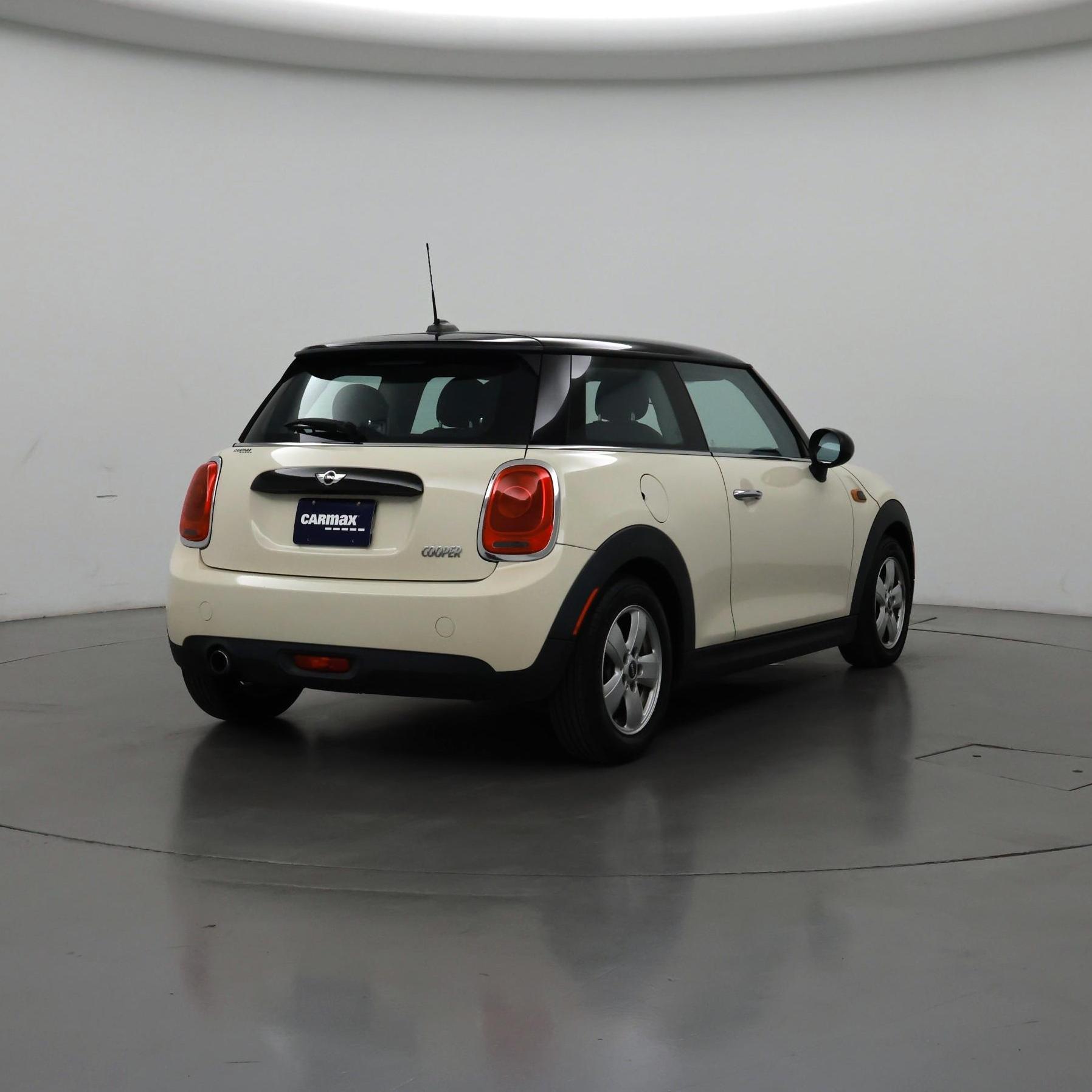 Thumbnail: 2016 MINI Cooper Hardtop - 8