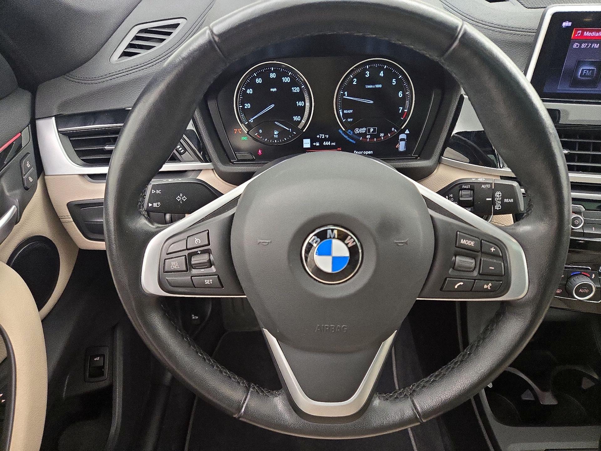 Thumbnail: 2022 BMW X1 - 10