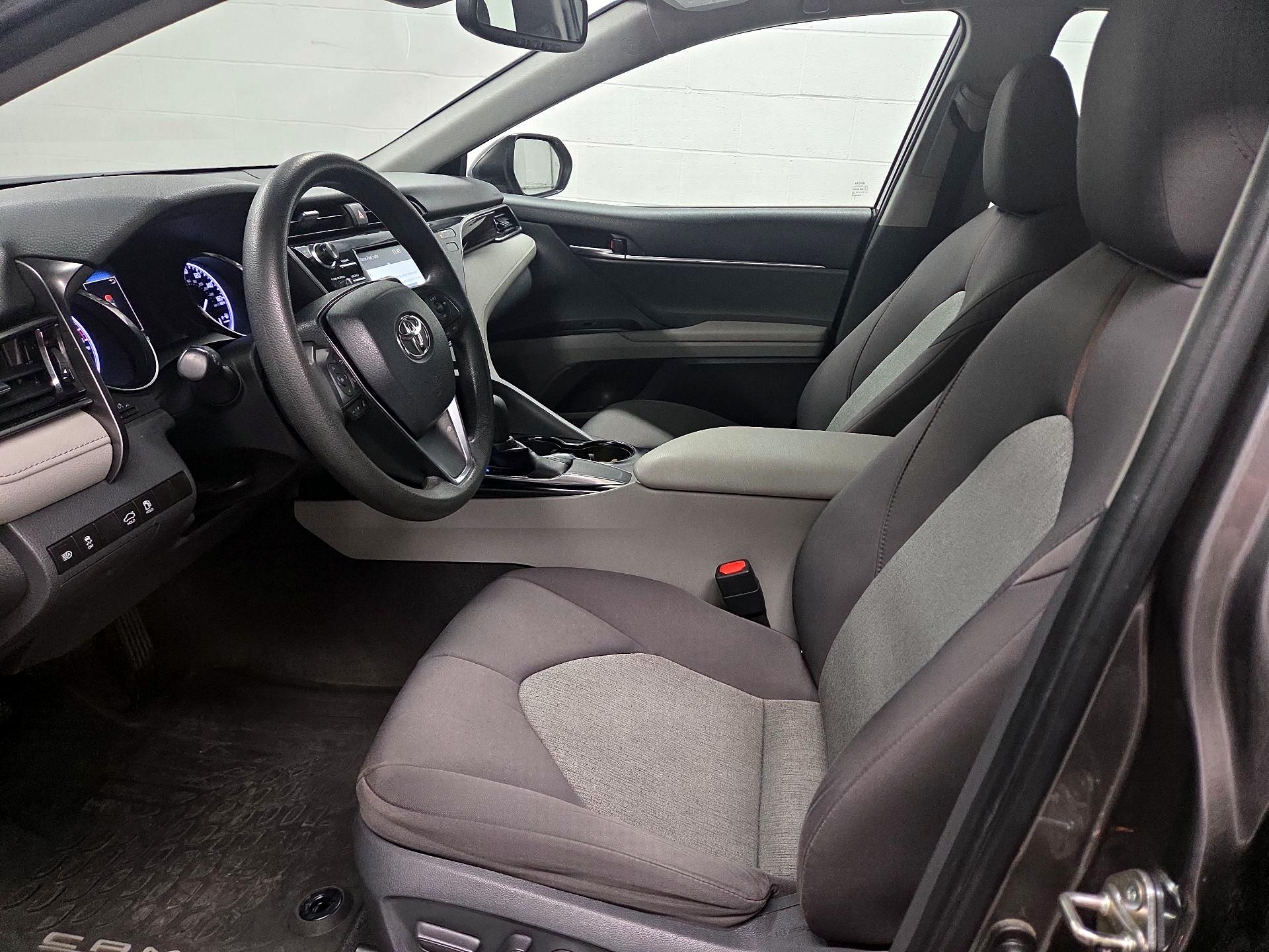 Thumbnail: 2019 Toyota Camry - 11
