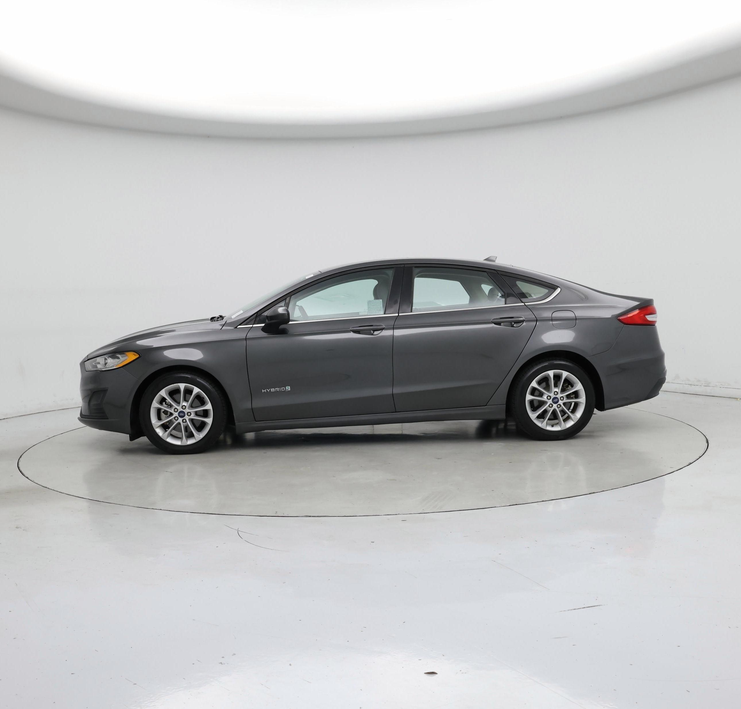 Thumbnail: 2019 Ford Fusion - 3