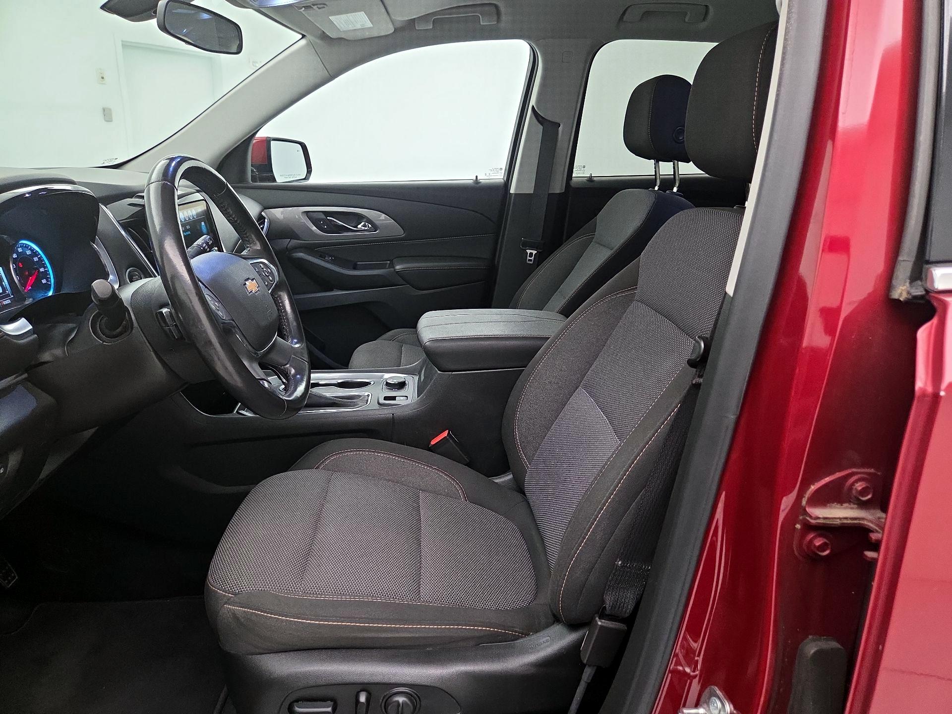 Thumbnail: 2019 Chevrolet Traverse - 11